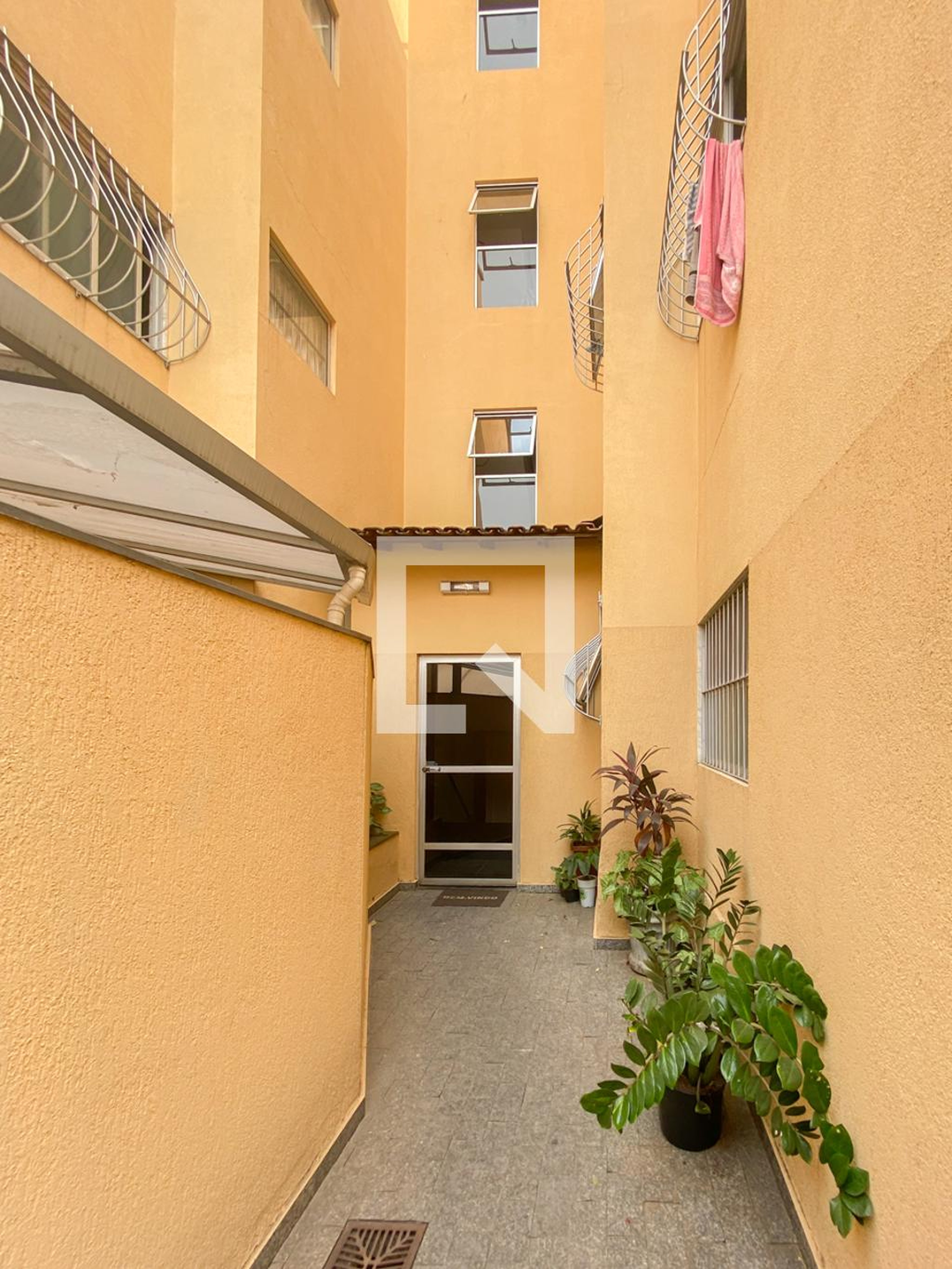 Entrada - Edifício Paris