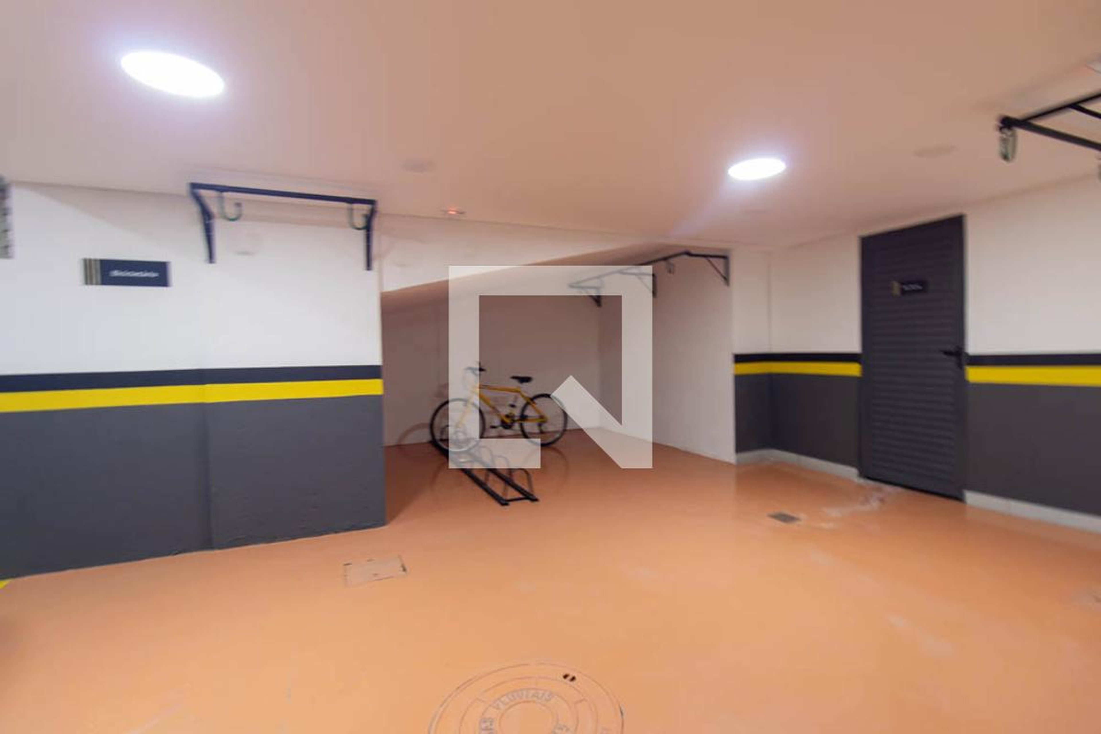 Bicicletario - Edifício Lins  Yogha