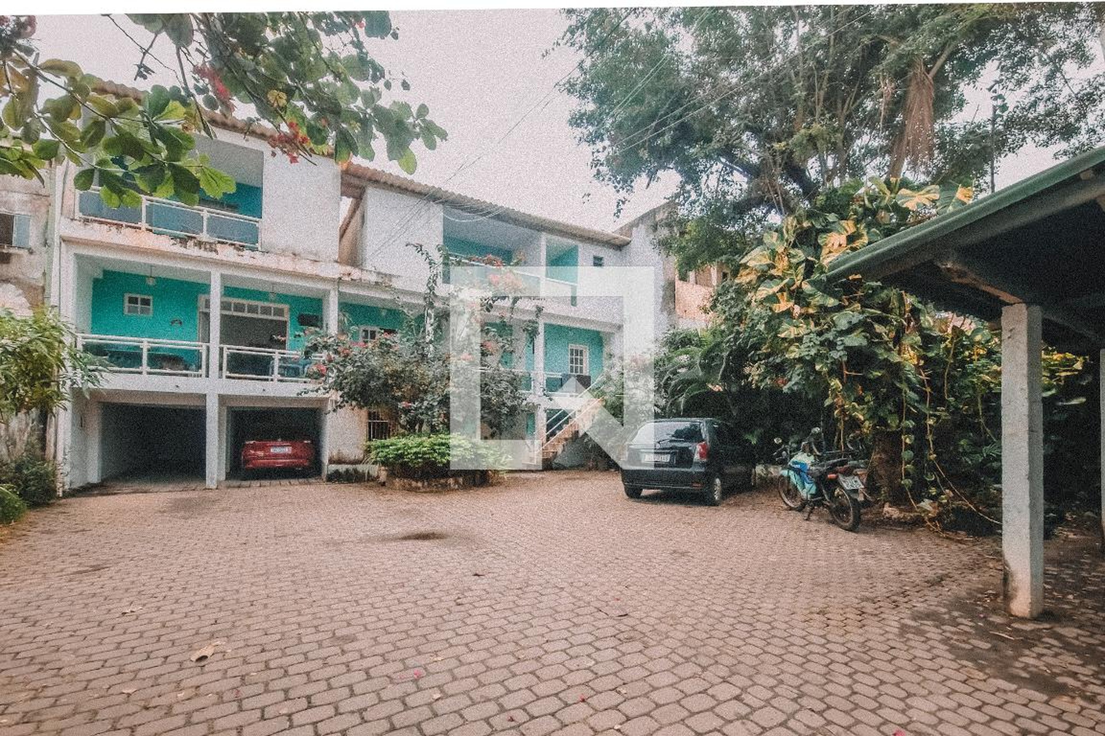 Fachada Condomínio em Rua Gonçalves Cezimbra, 22d