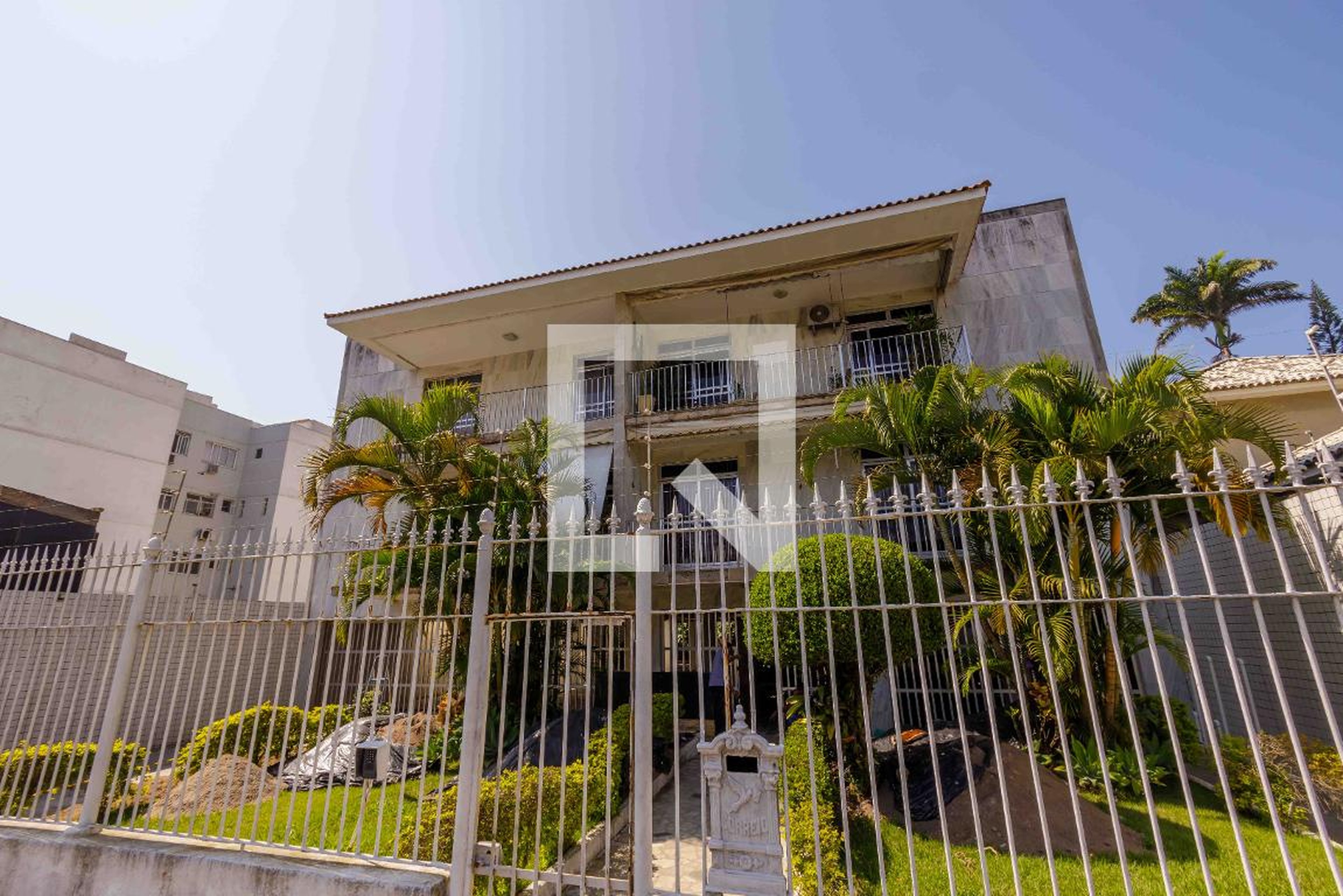 Fachada Condomínio em Rua Luiz Iglezias, 36