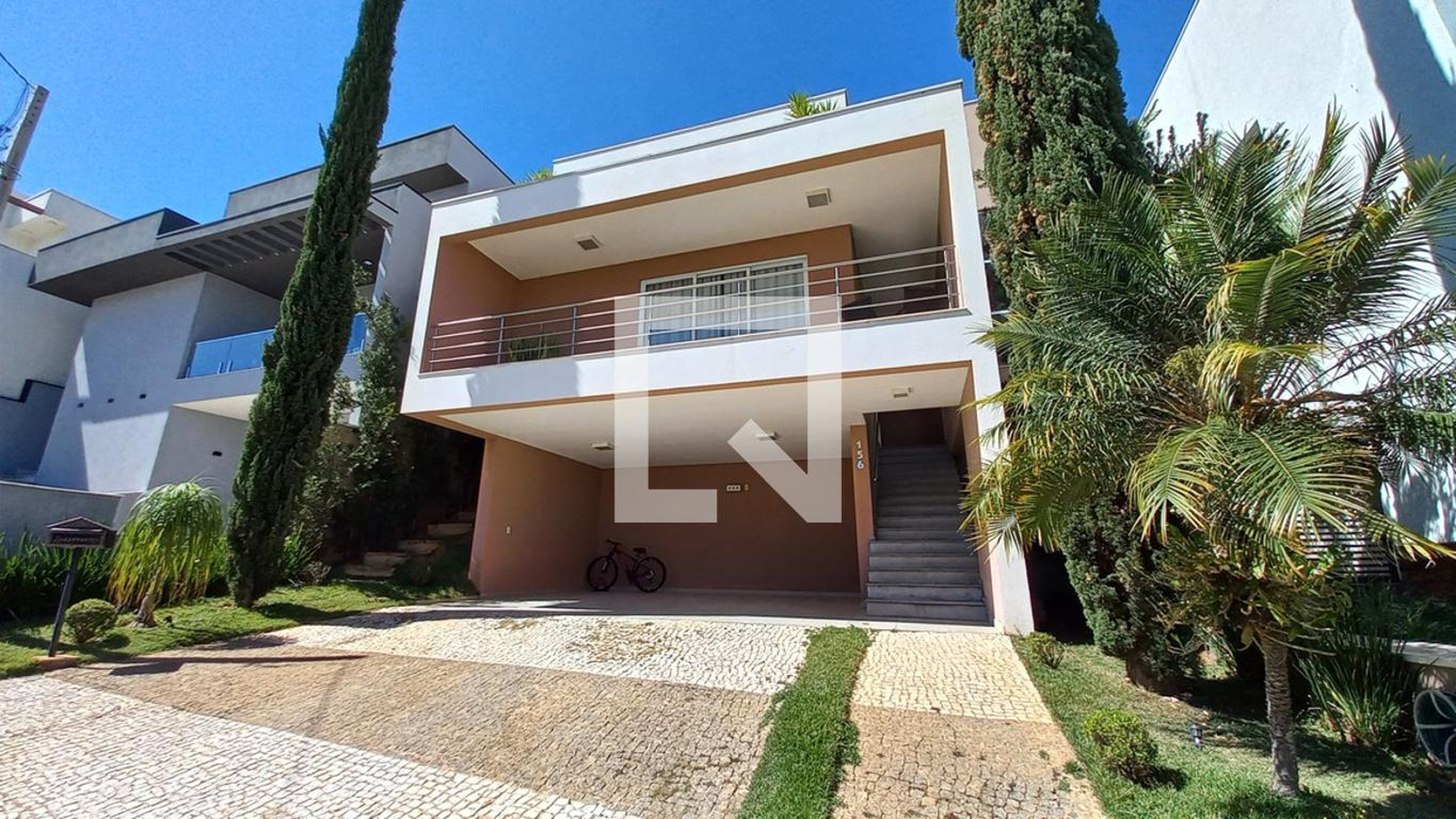 Fachada do Prédio Condomínio em Rua Miguel Martins Júnior, 156