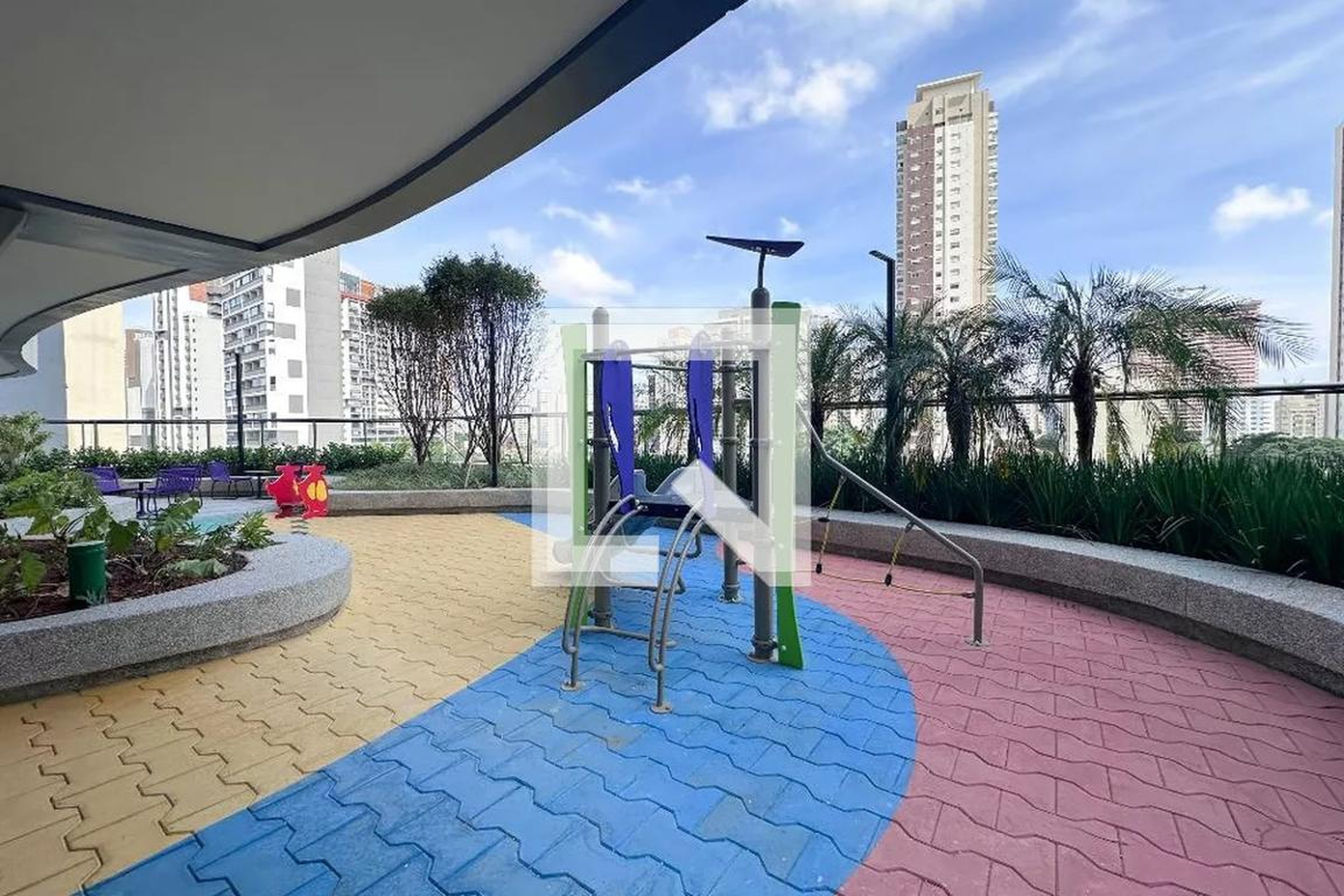 Playground - Air Brooklin - EZTEC