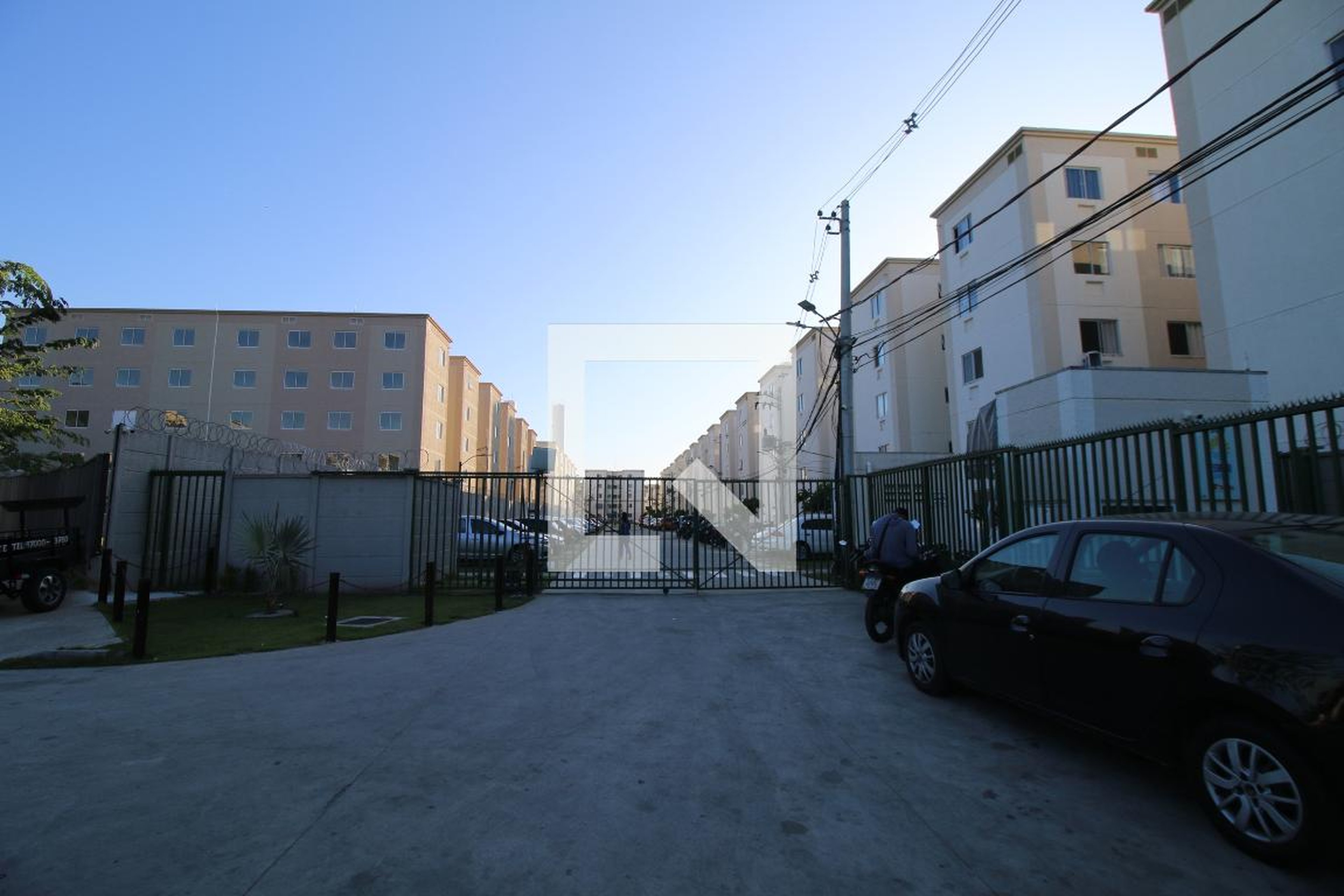 Fachada do Condomínio Condomínio em Avenida Marlene Cunha, 776