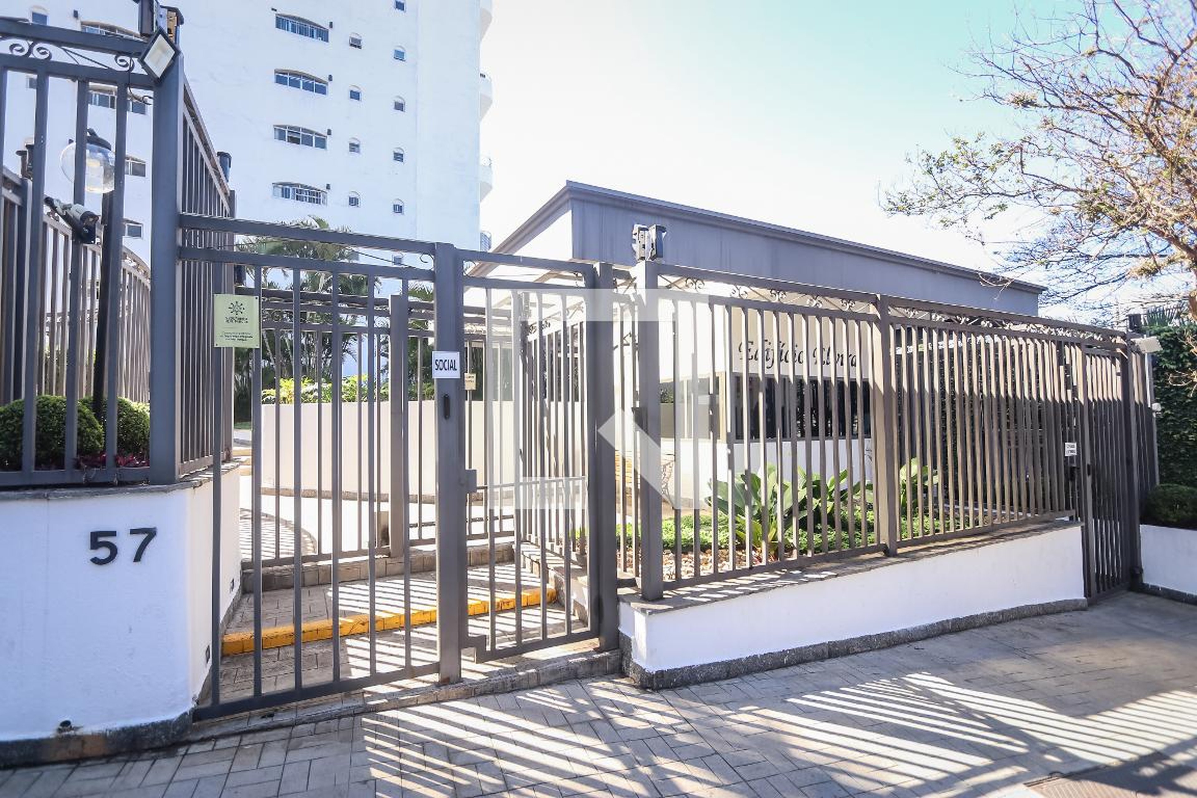 Fachada do Prédio Condomínio Elvira