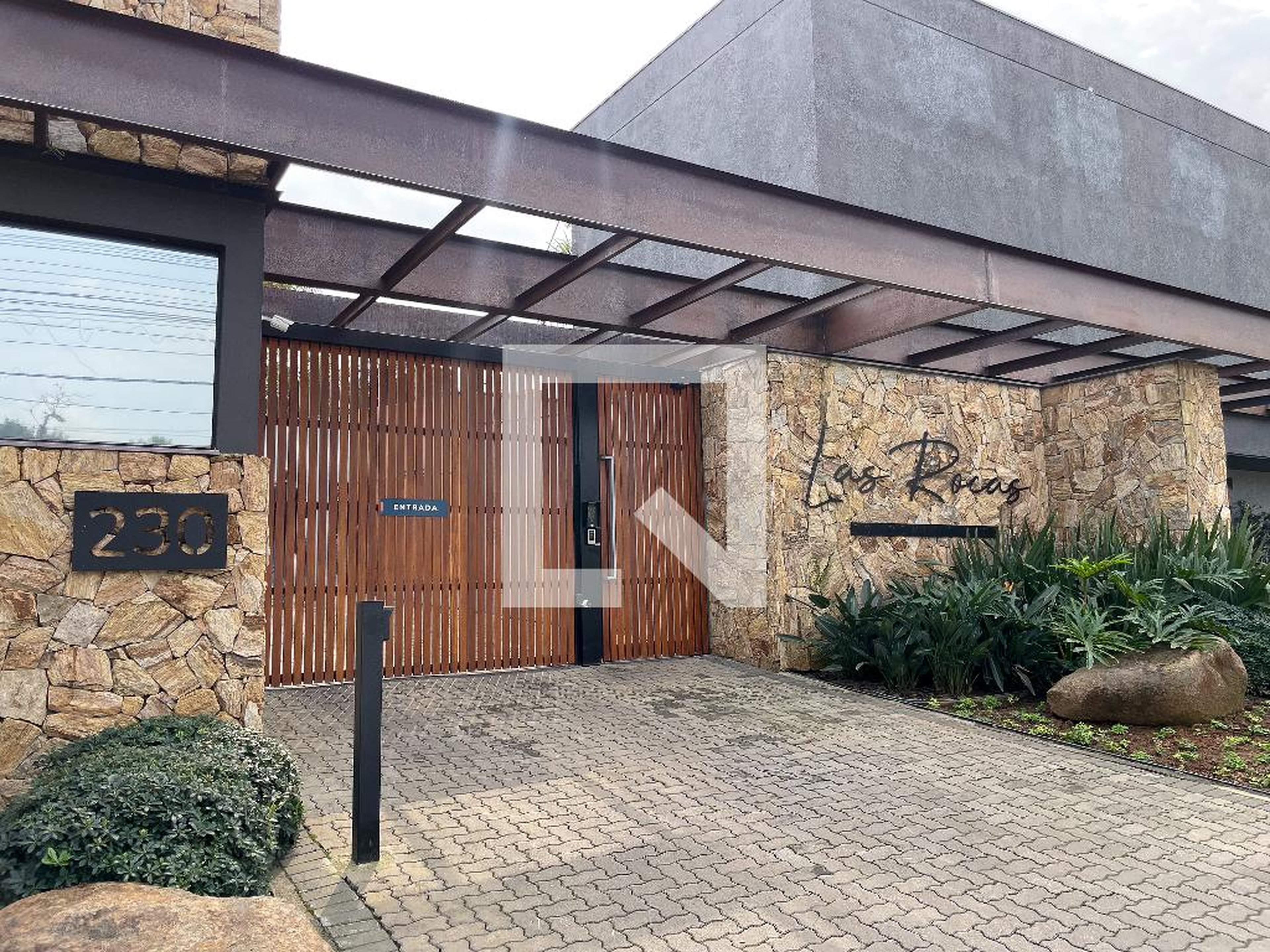 Fachada Condomínio em Avenida John Kennedy, 230