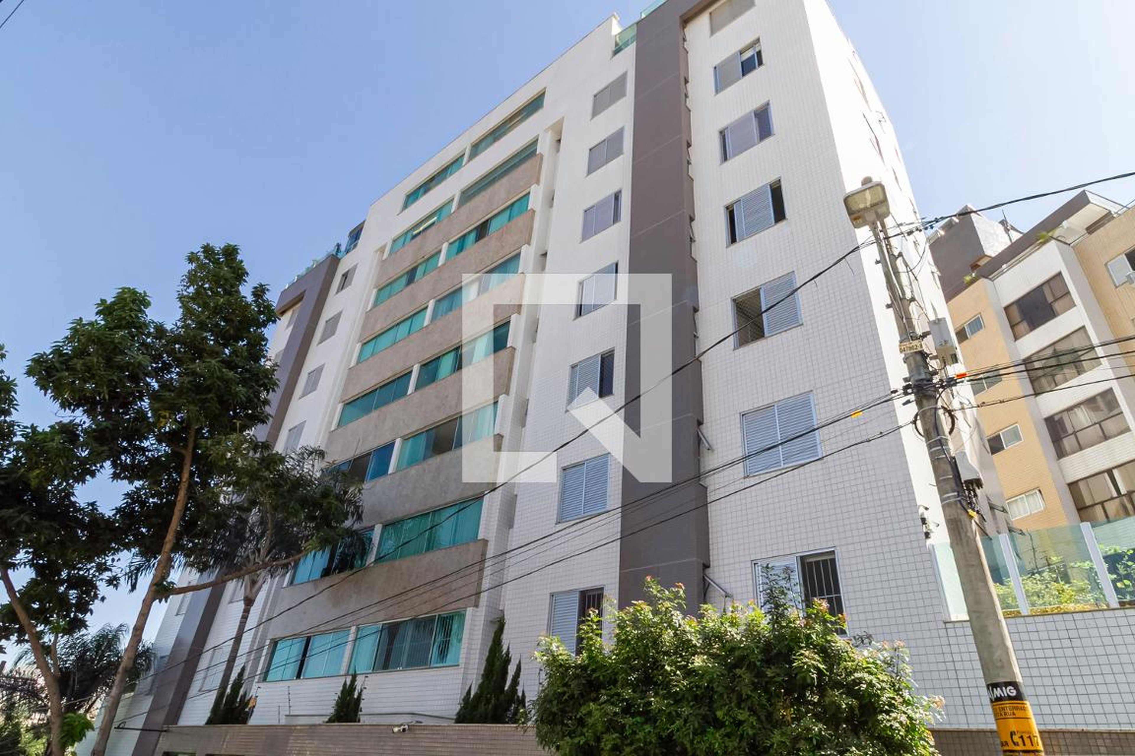 Fachada Condomínio em Rua Artur de Sá, 765