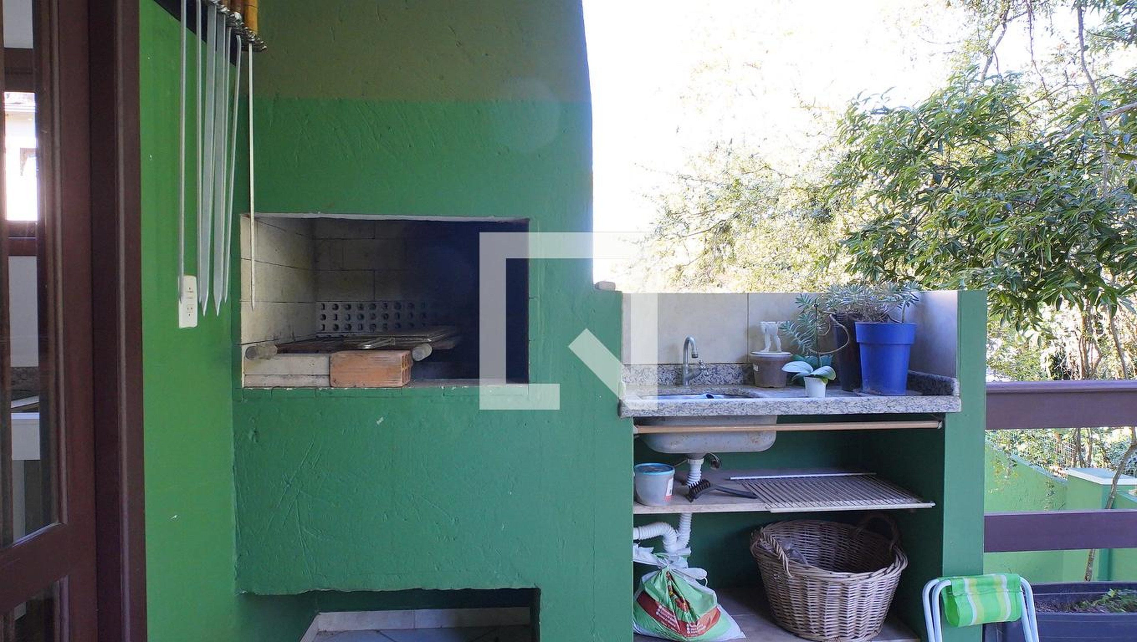 Churrasqueira Condomínio em Servidão Correio Sul, 419