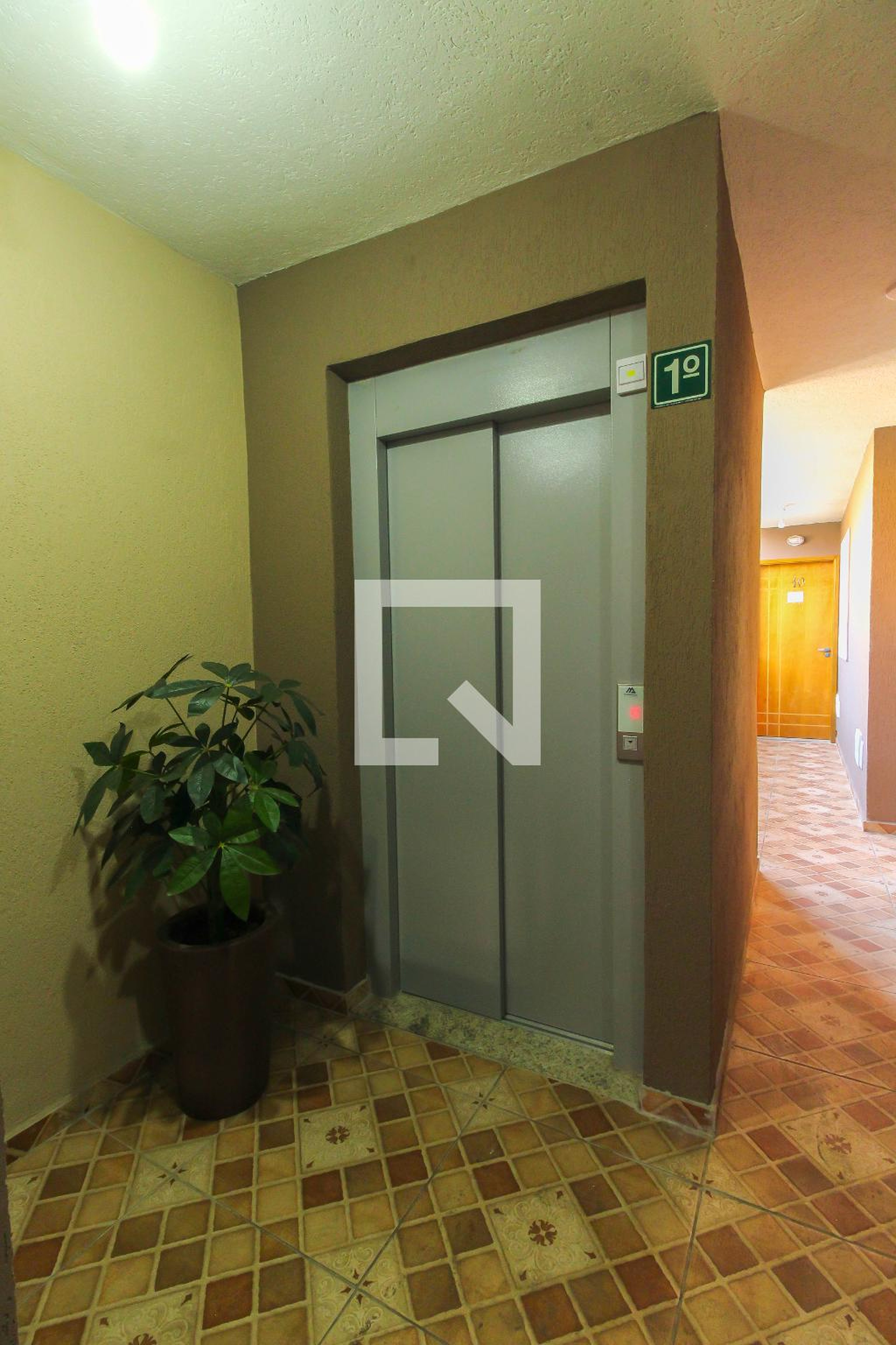 Elevador - Residencial Pirme Villas