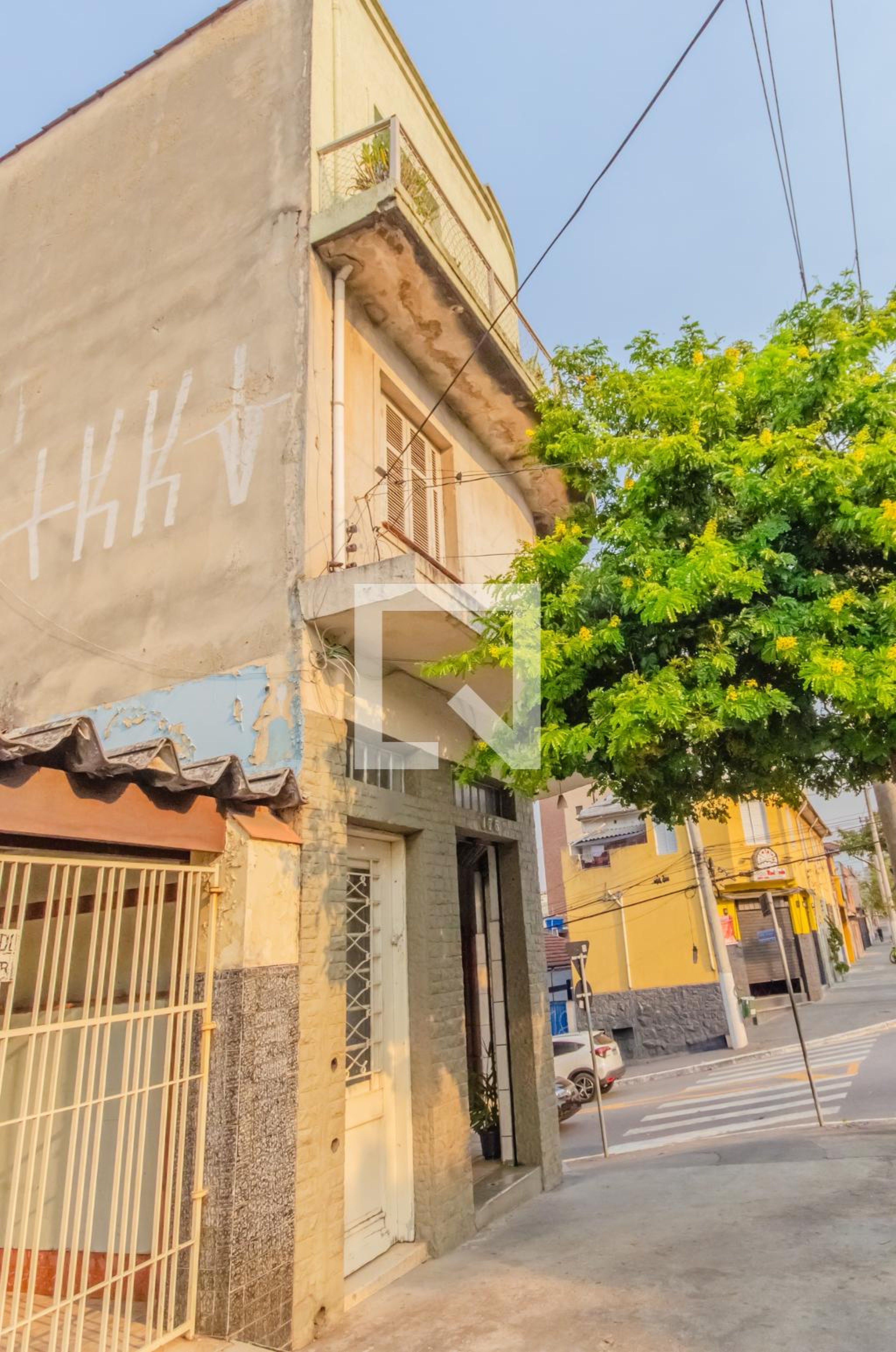 Fachada Condomínio em Rua Mesquita, 173