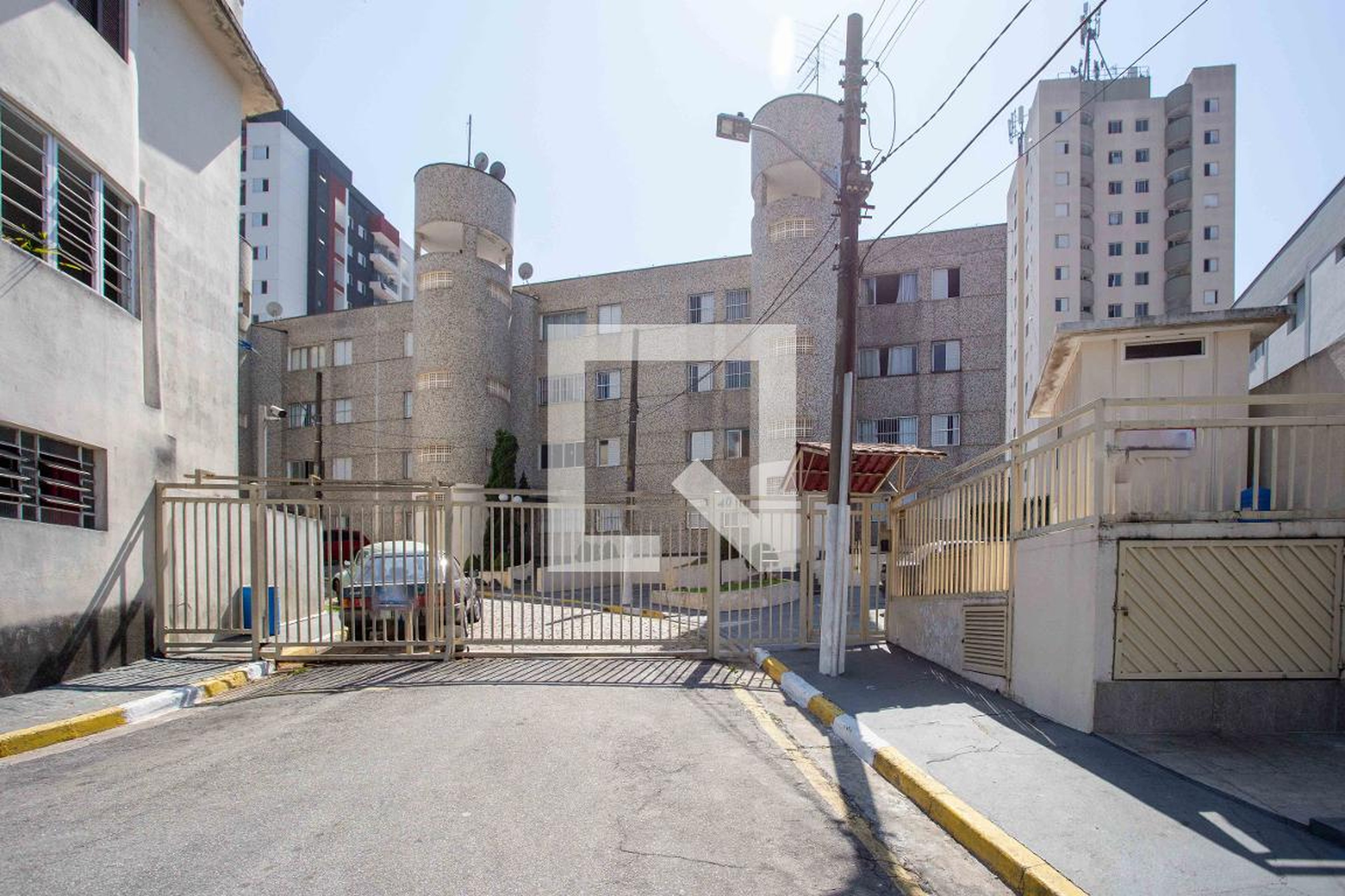 Fachada do condomínio Condomínio Jardim Rosinha