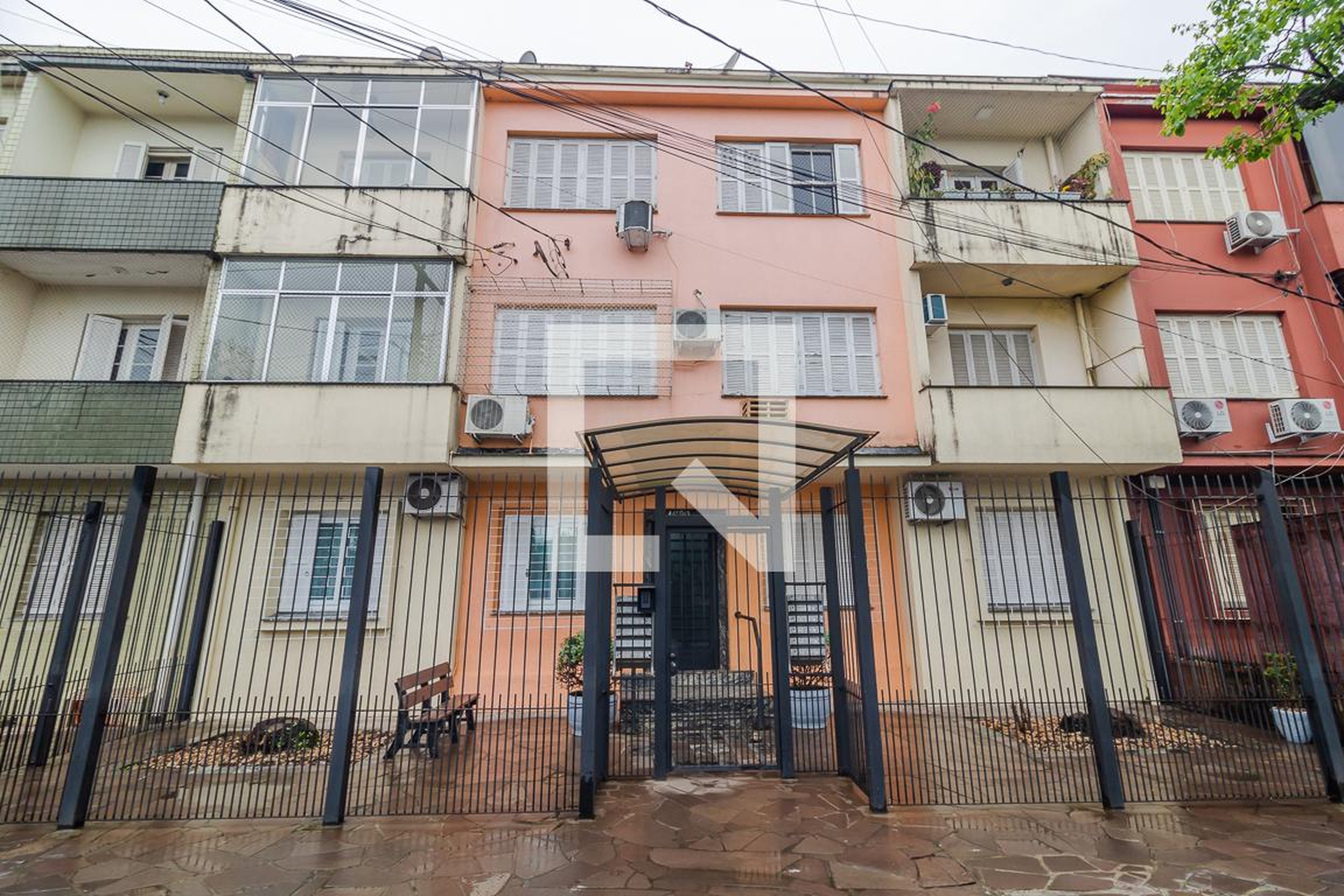 Fachada Edifício Ouro Claro