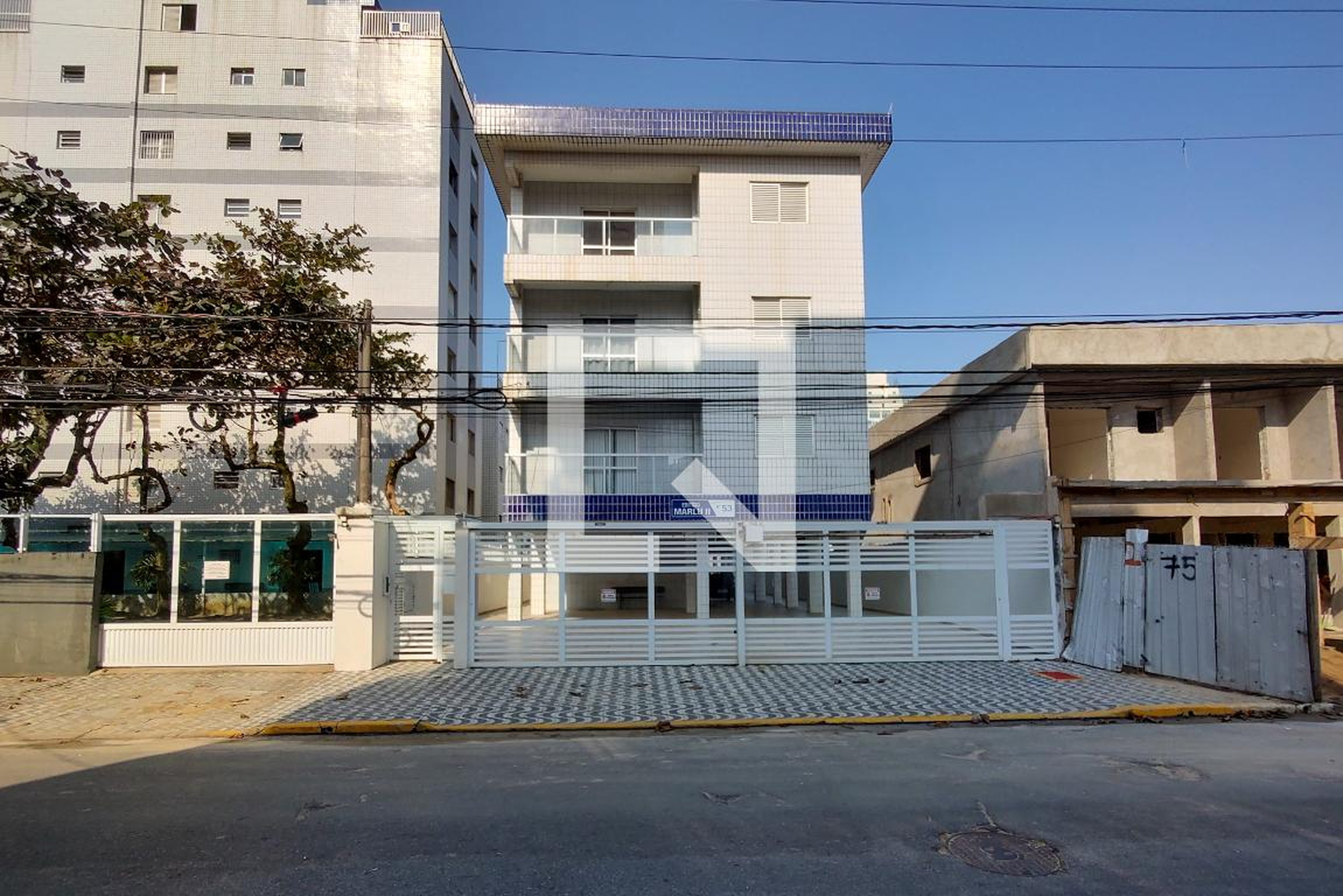 Fachada do Prédio Condomínio em Rua Jamil Issa, 53