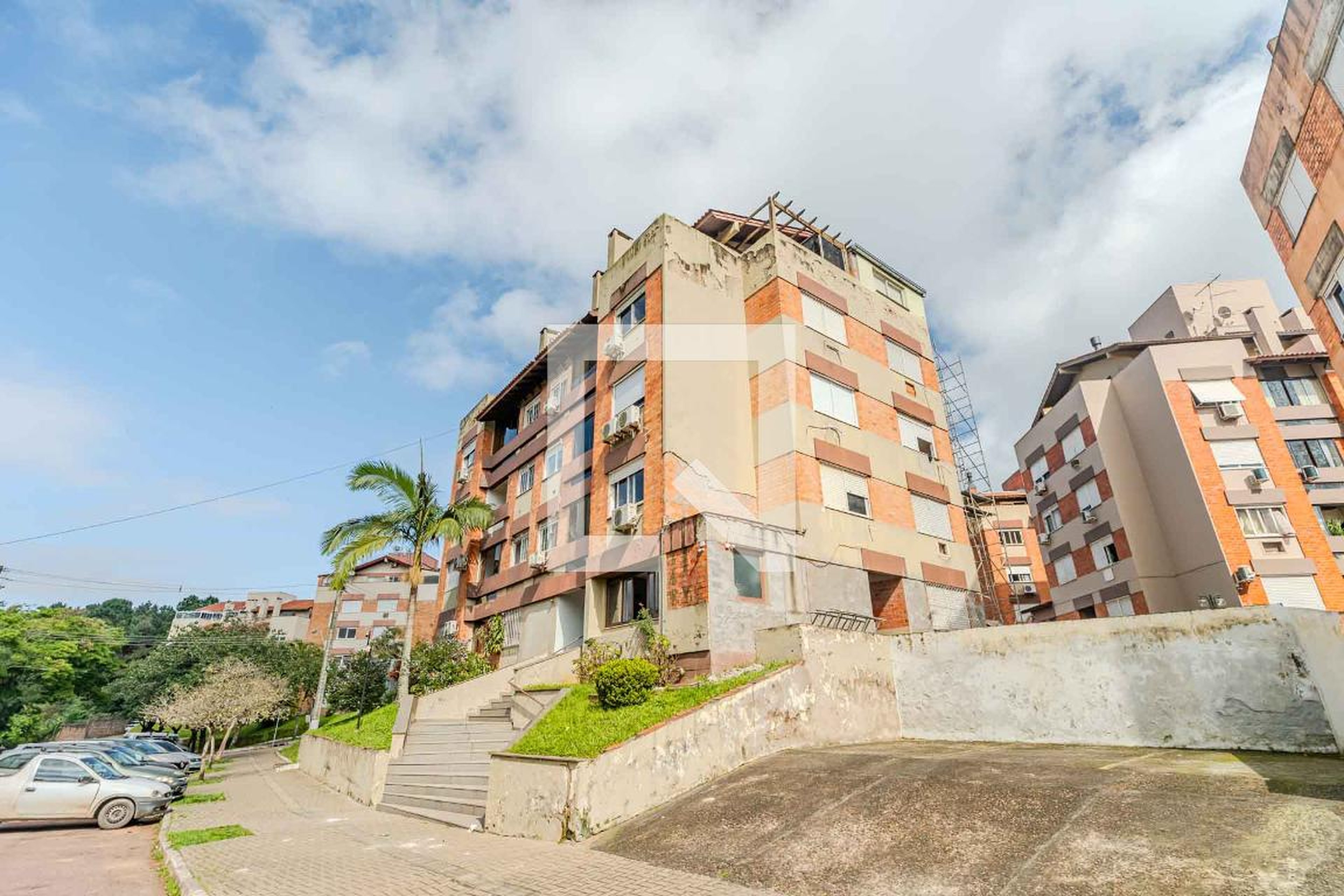 Fachada Condomínio em Rua Cristiane Von Saltiél, 20