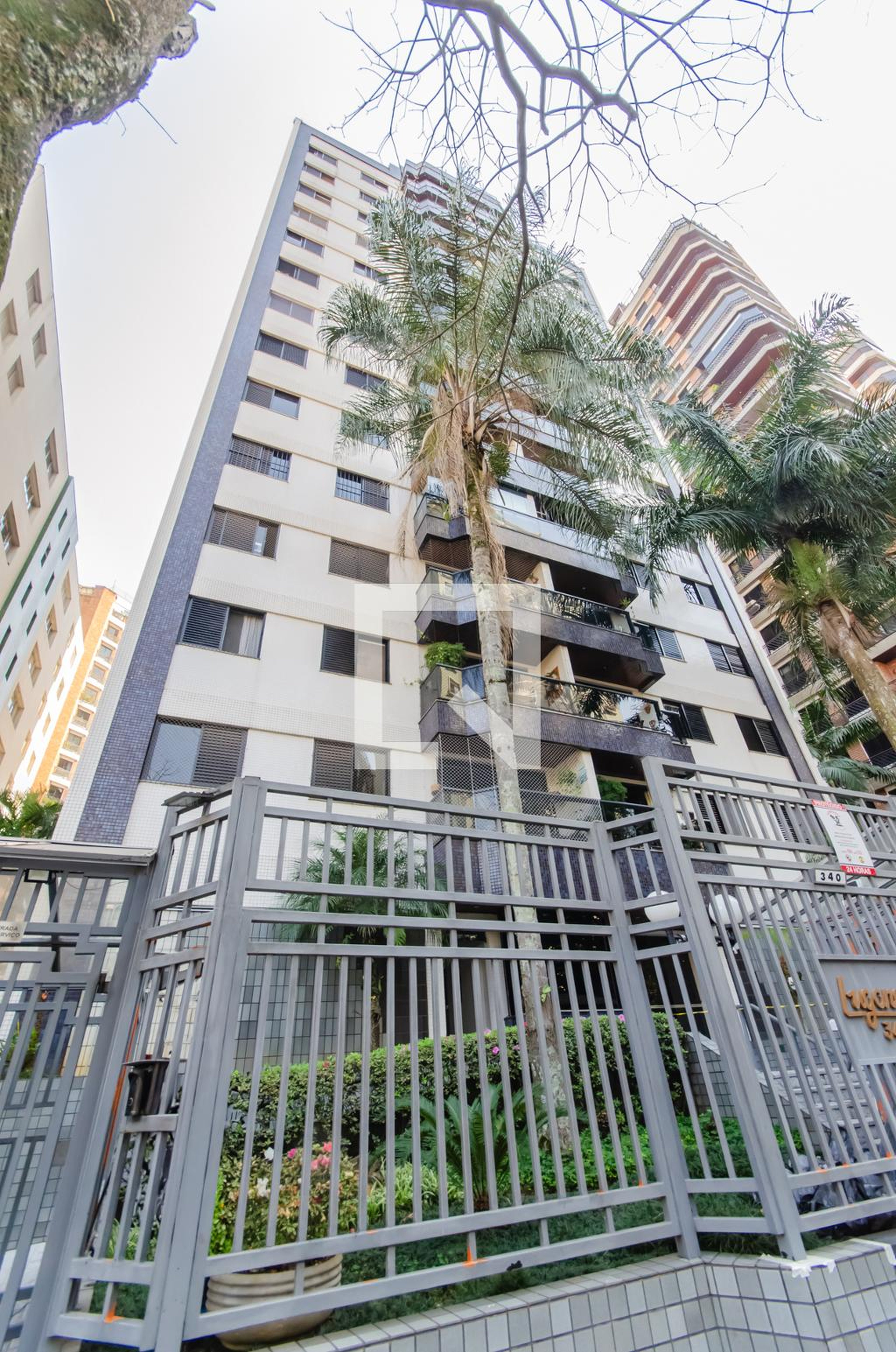 Fachada do Prédio Edifício Lugano