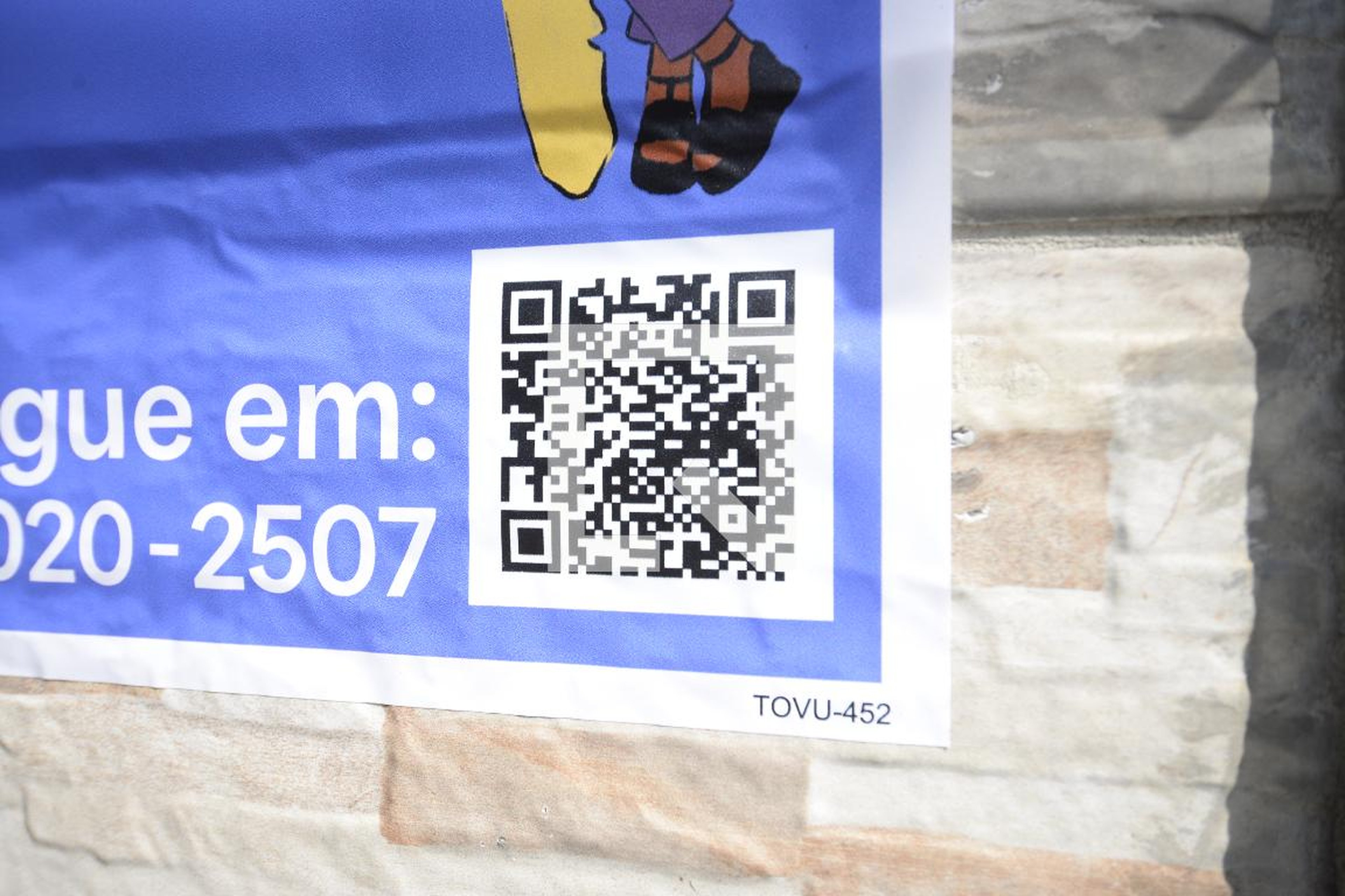 Fachada Condomínio em Rua Caçador de Esmeraldas, 54