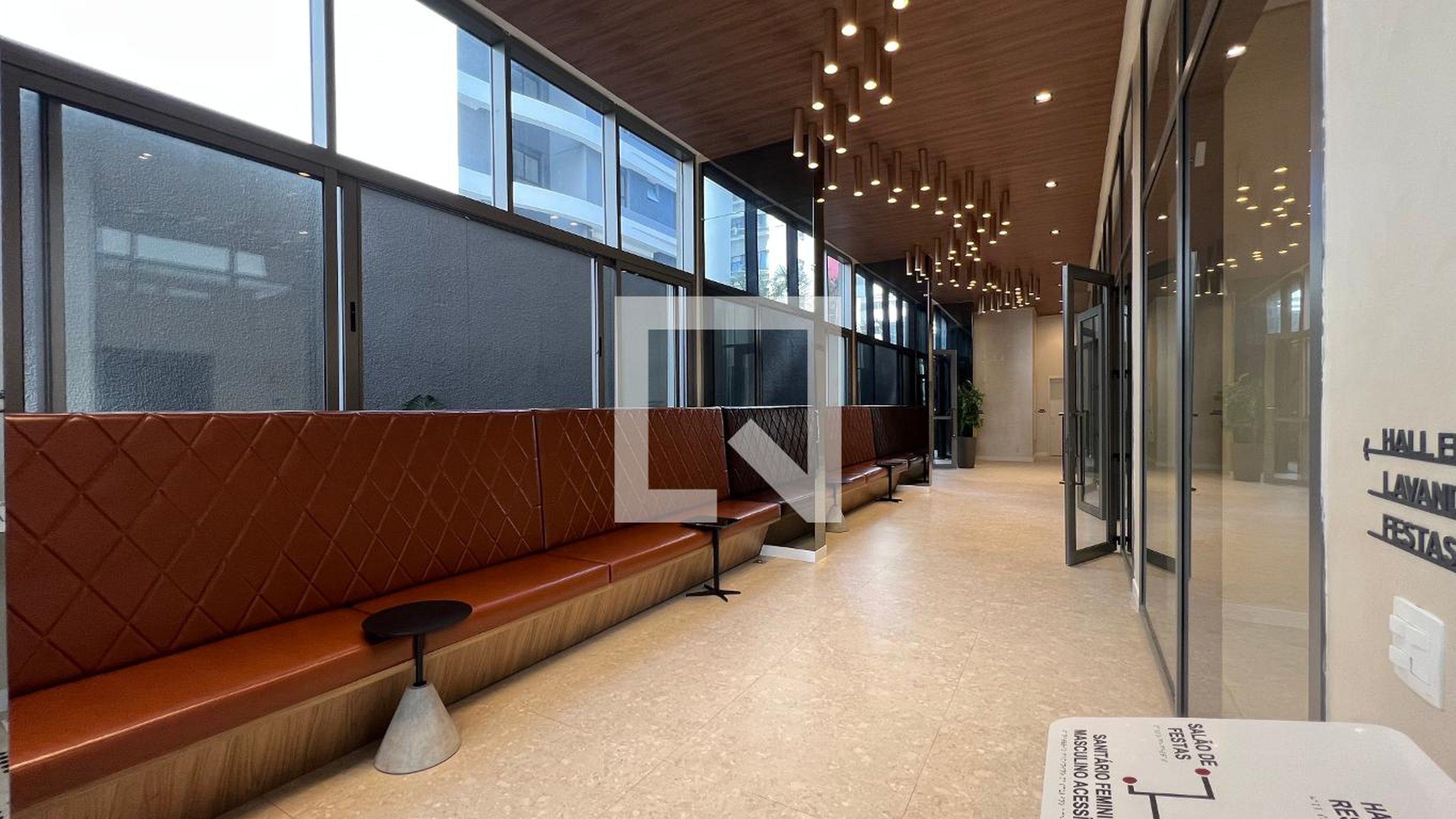 Hall de entrada Condomínio em Rua Antônio Bicudo, 116