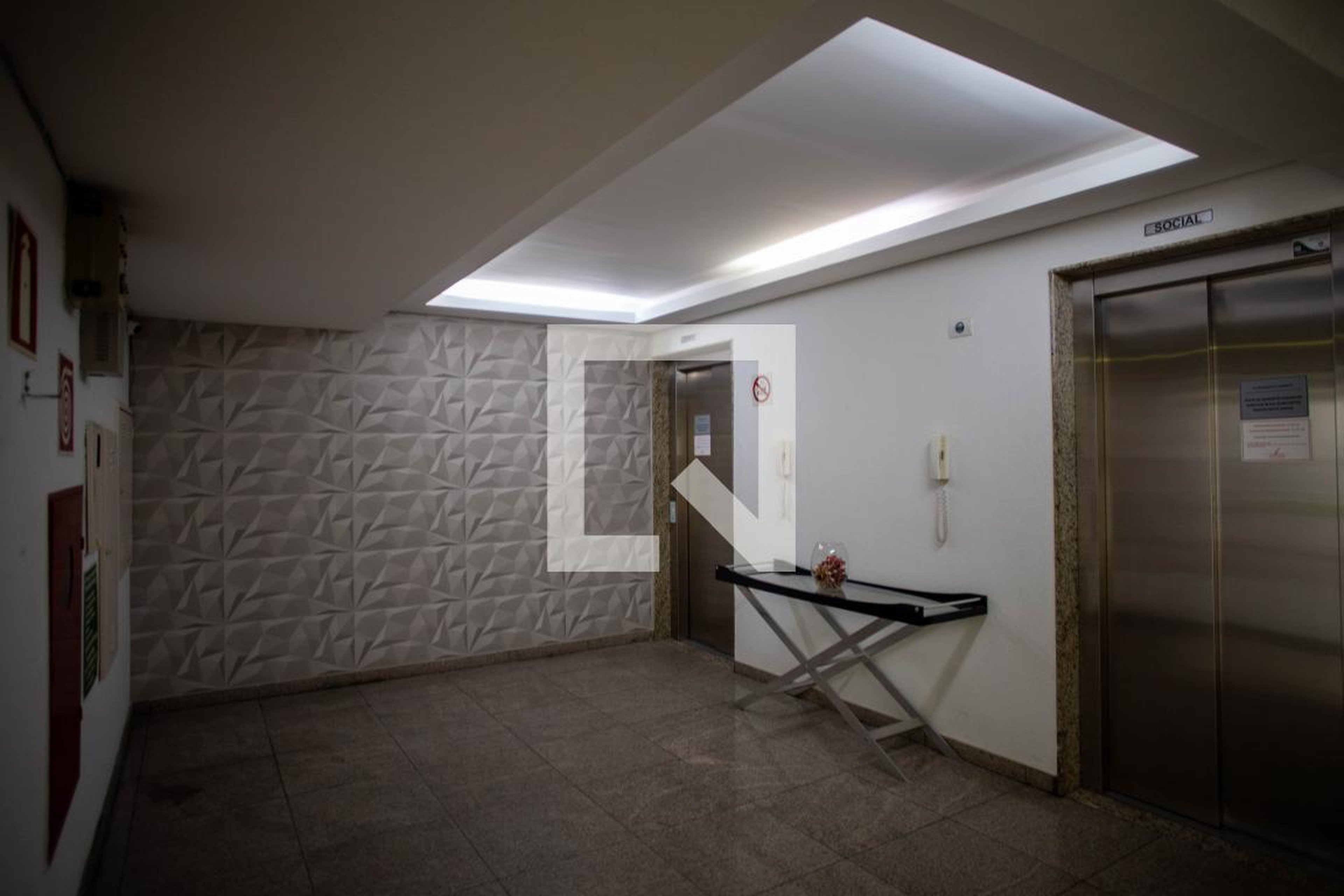 Hall - Edifício Ville Royal