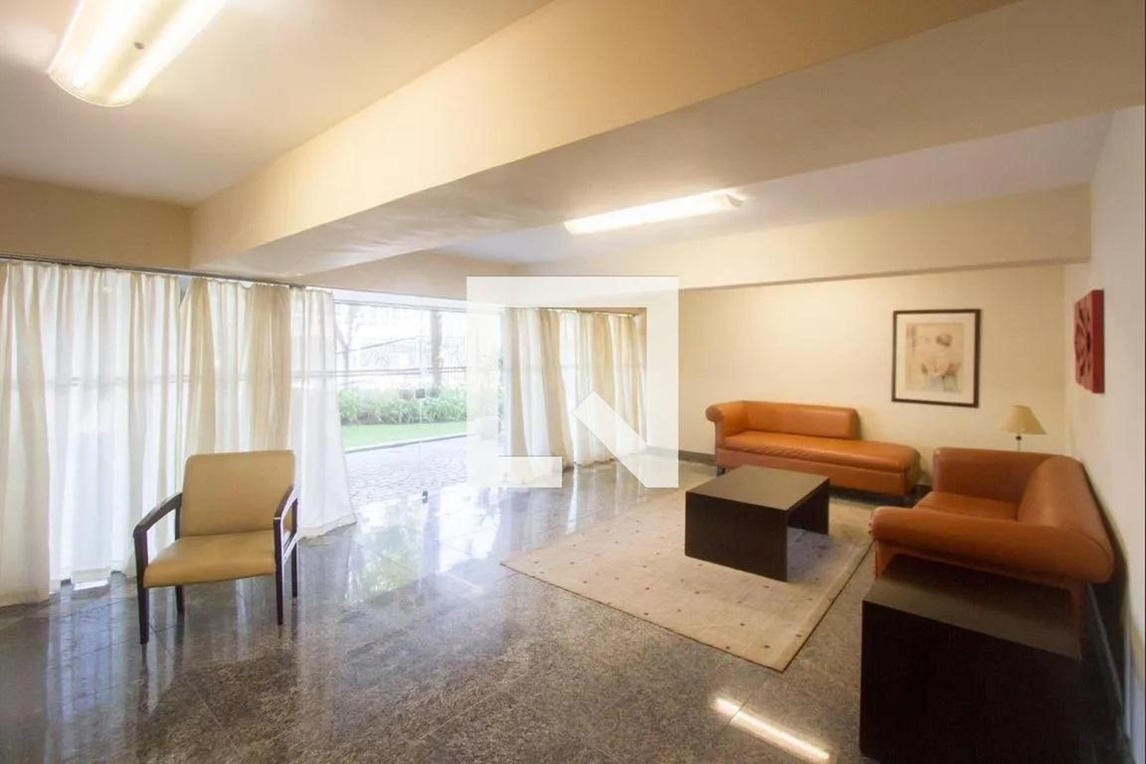 Hall Social - Coronet