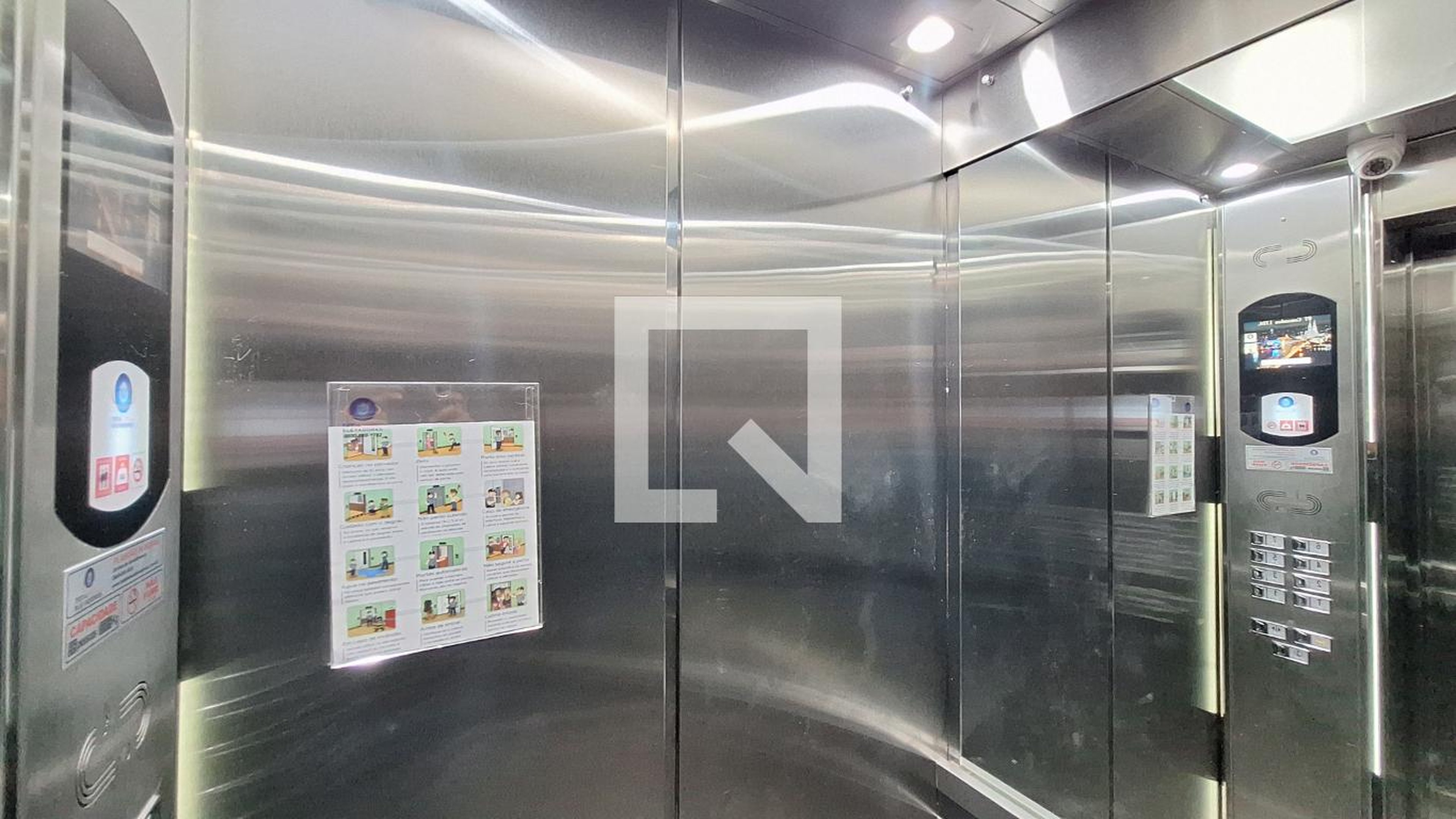 Elevador - Salvador Lombardo