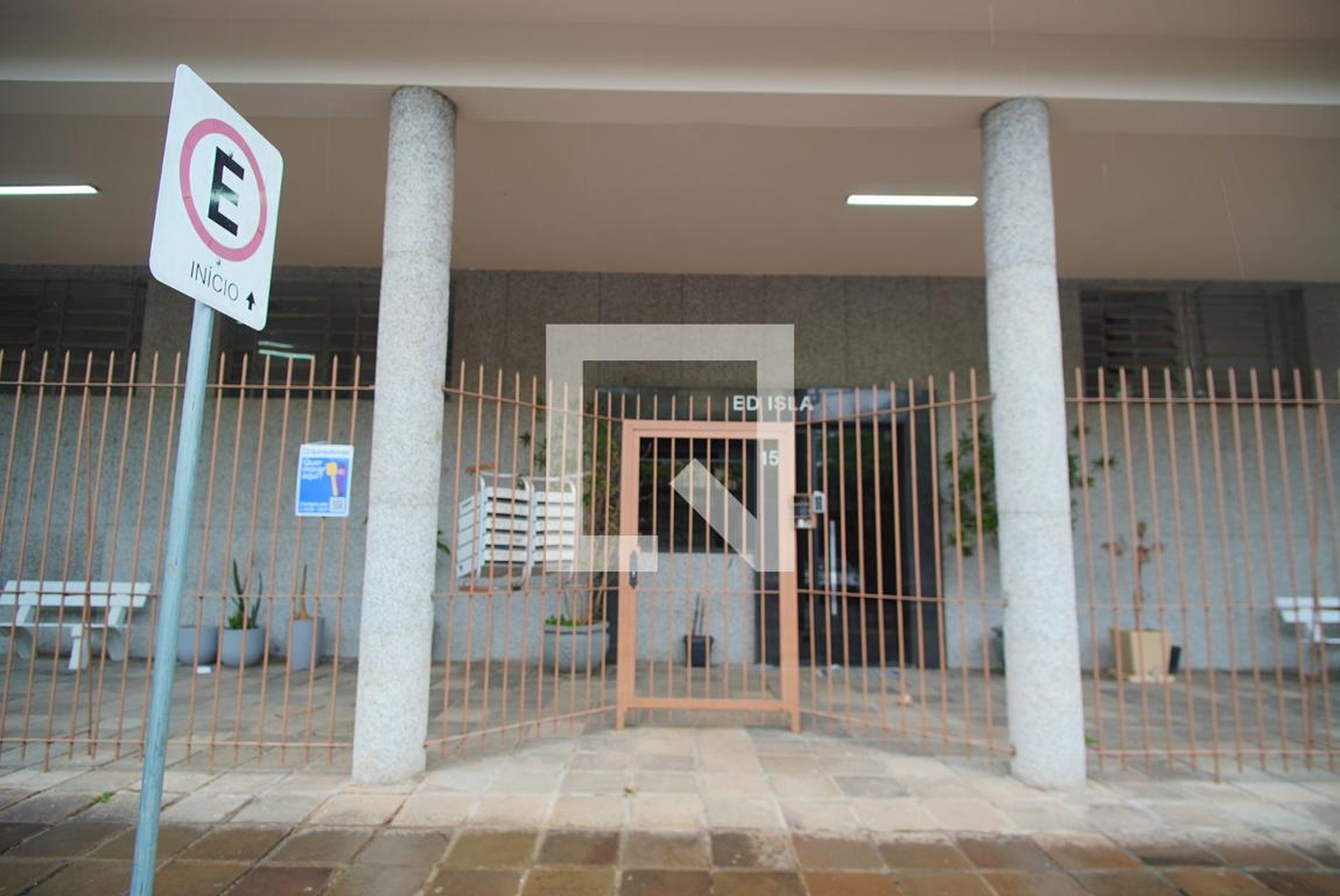 Fachada Condomínio em Travessa Azevedo, 15