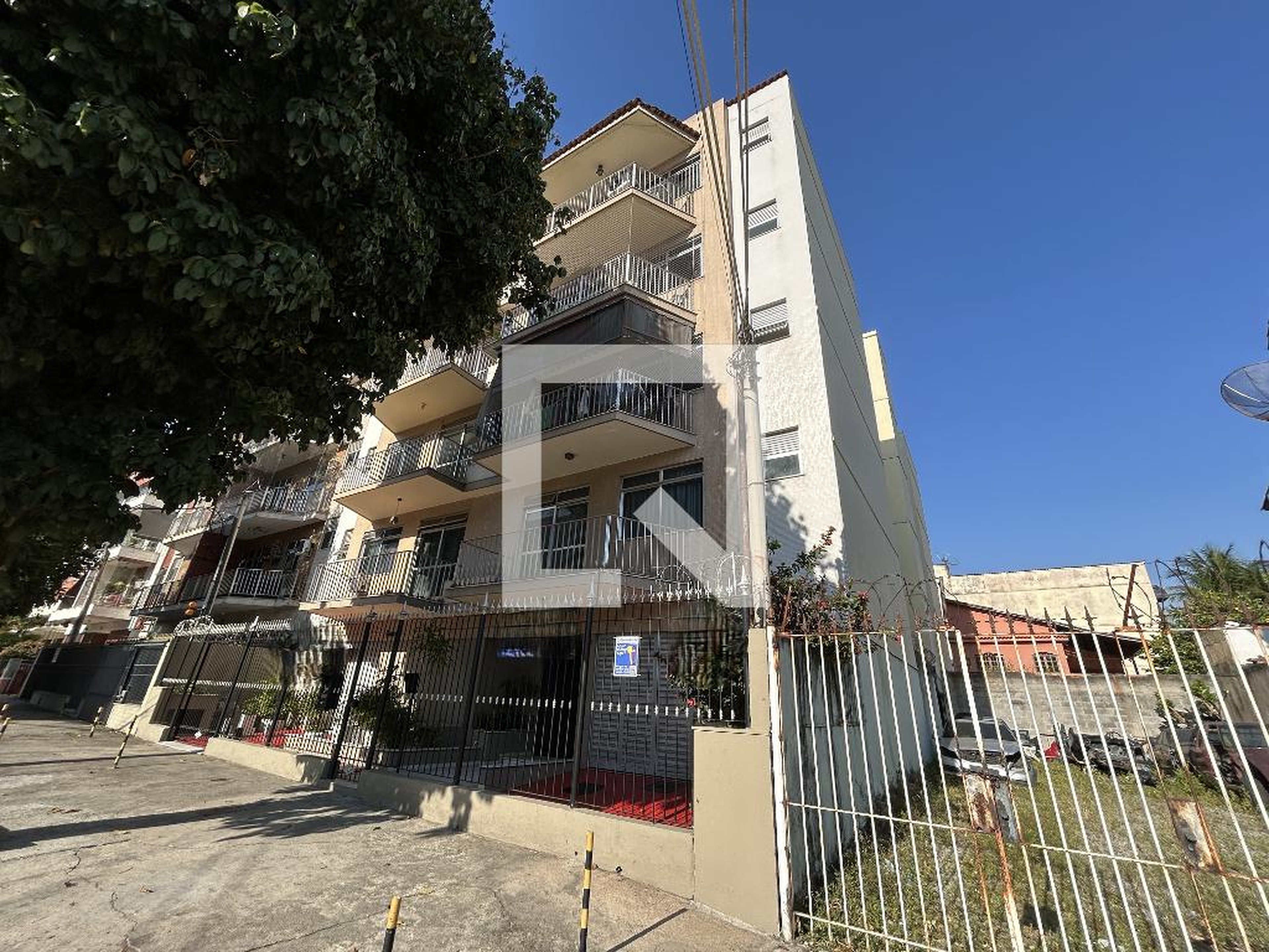 Fachada Condomínio Ed. Vitória