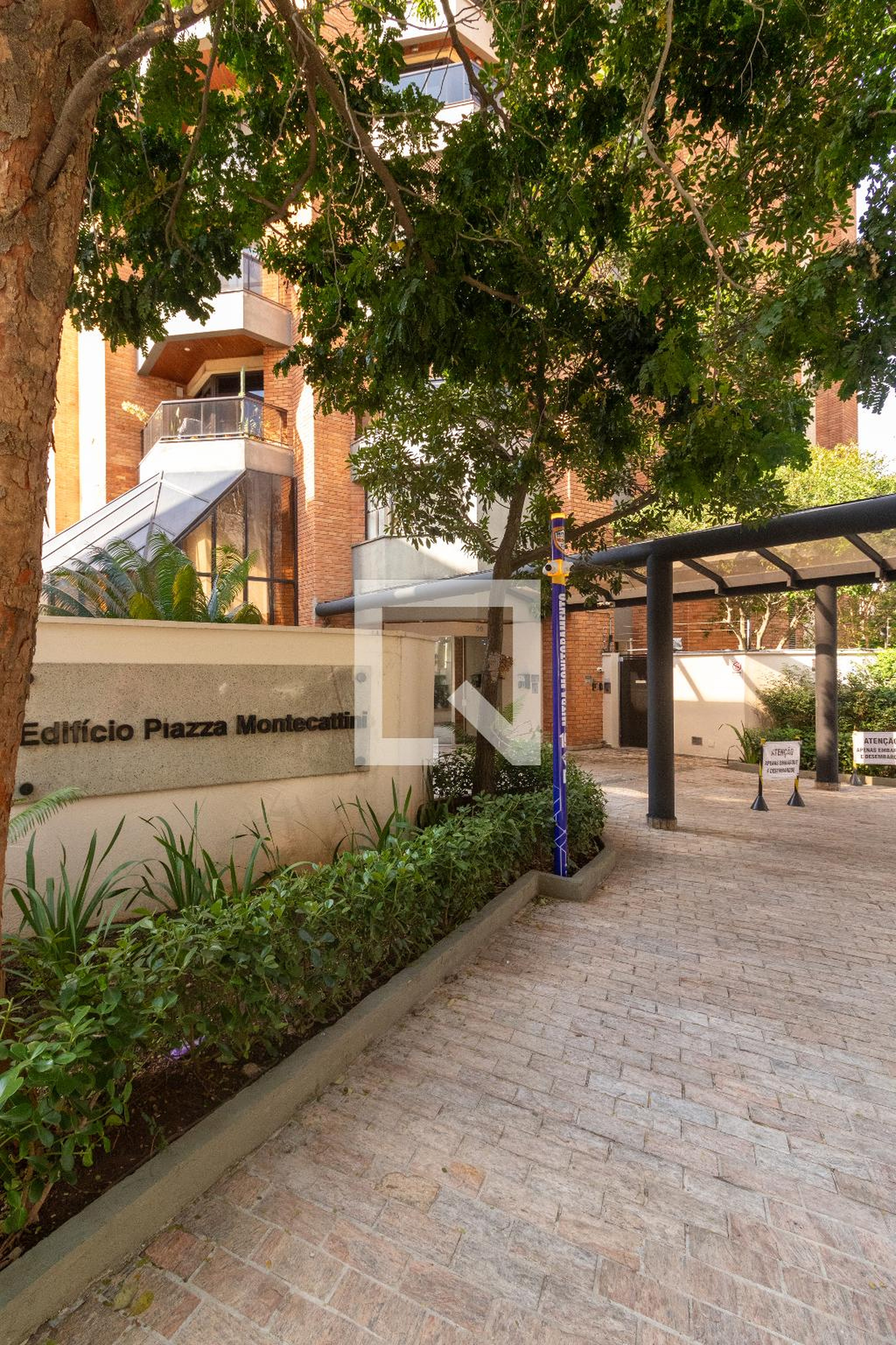 Fachada do Prédio Condomínio Piazza Montecattini