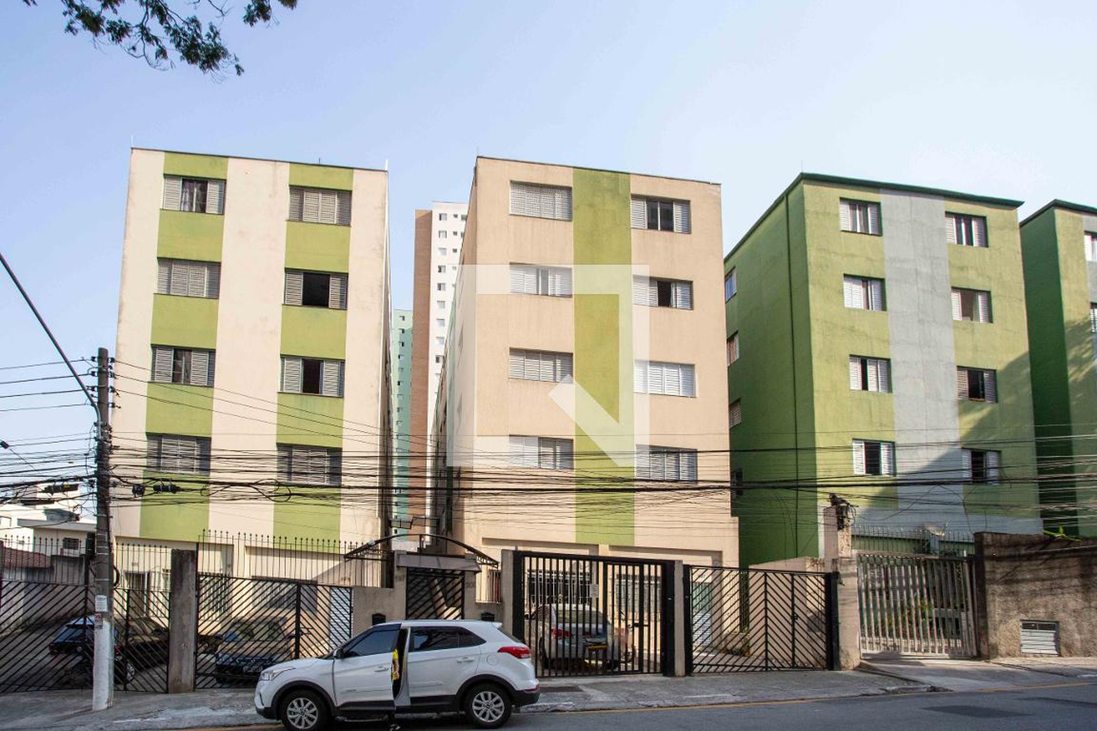 Fachada do condomínio Condomínio Flores