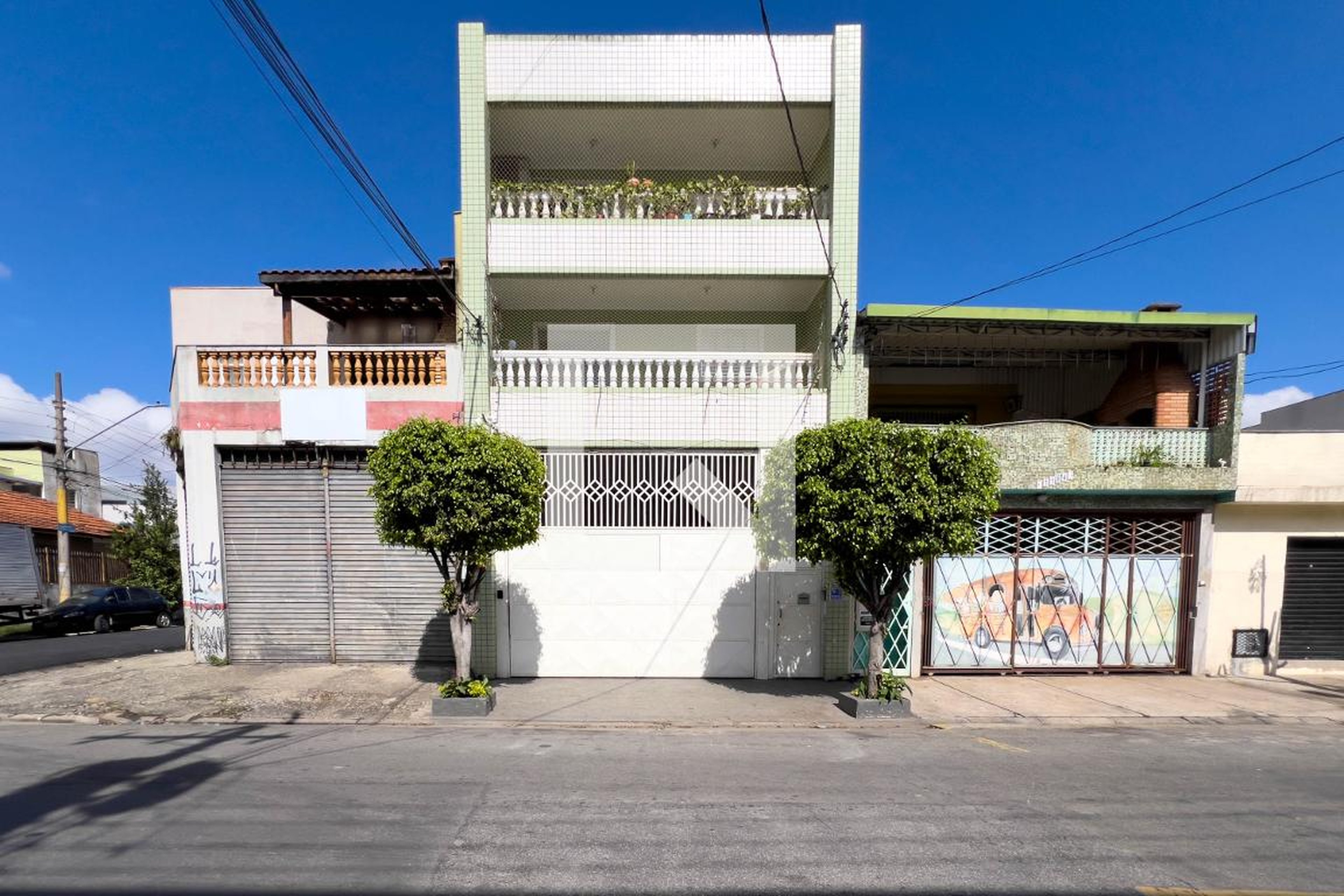 Fachada Condomínio em Rua Auriverde, 1190