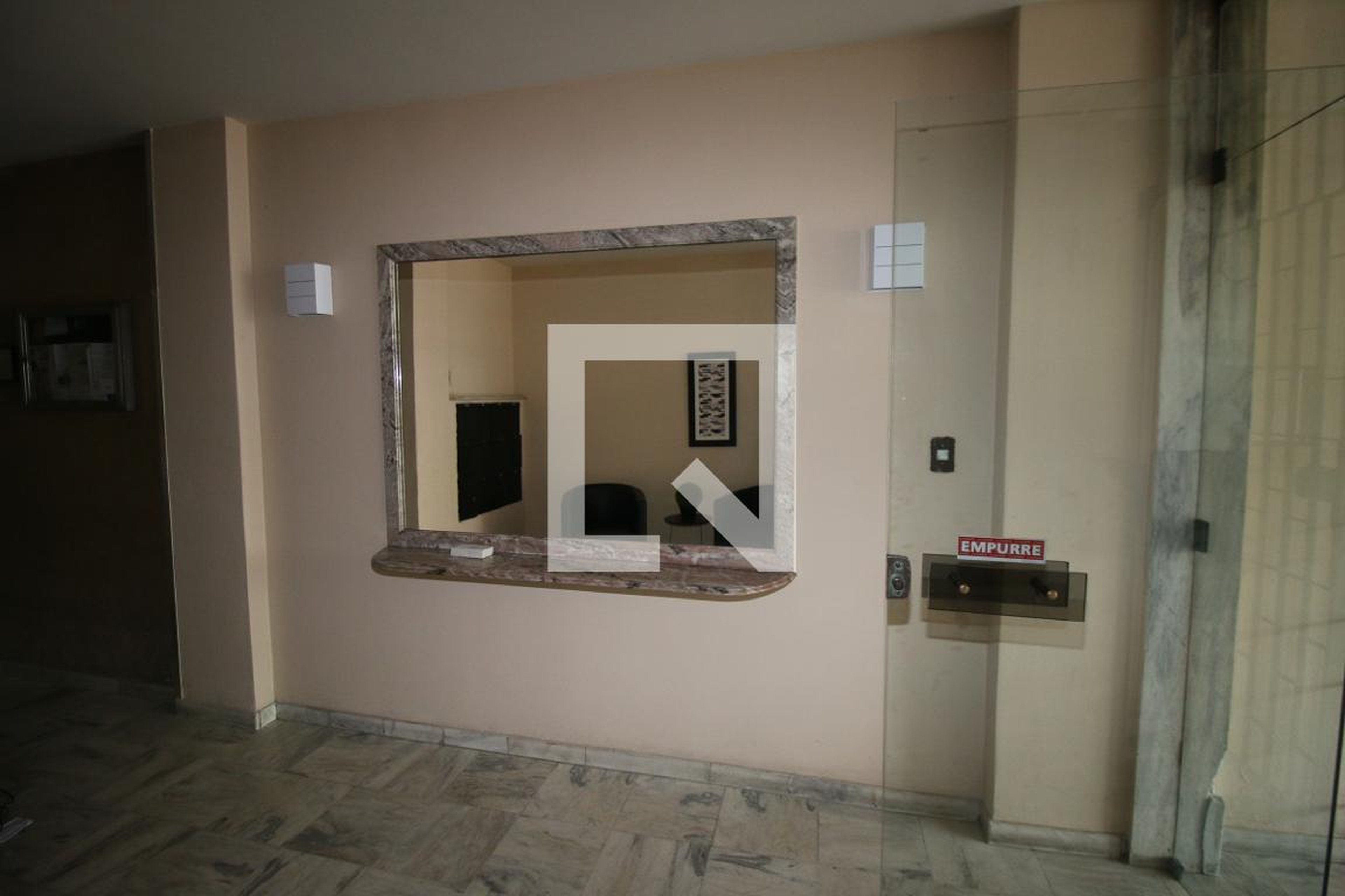 Hall de Entrada - Senhora do Carmo