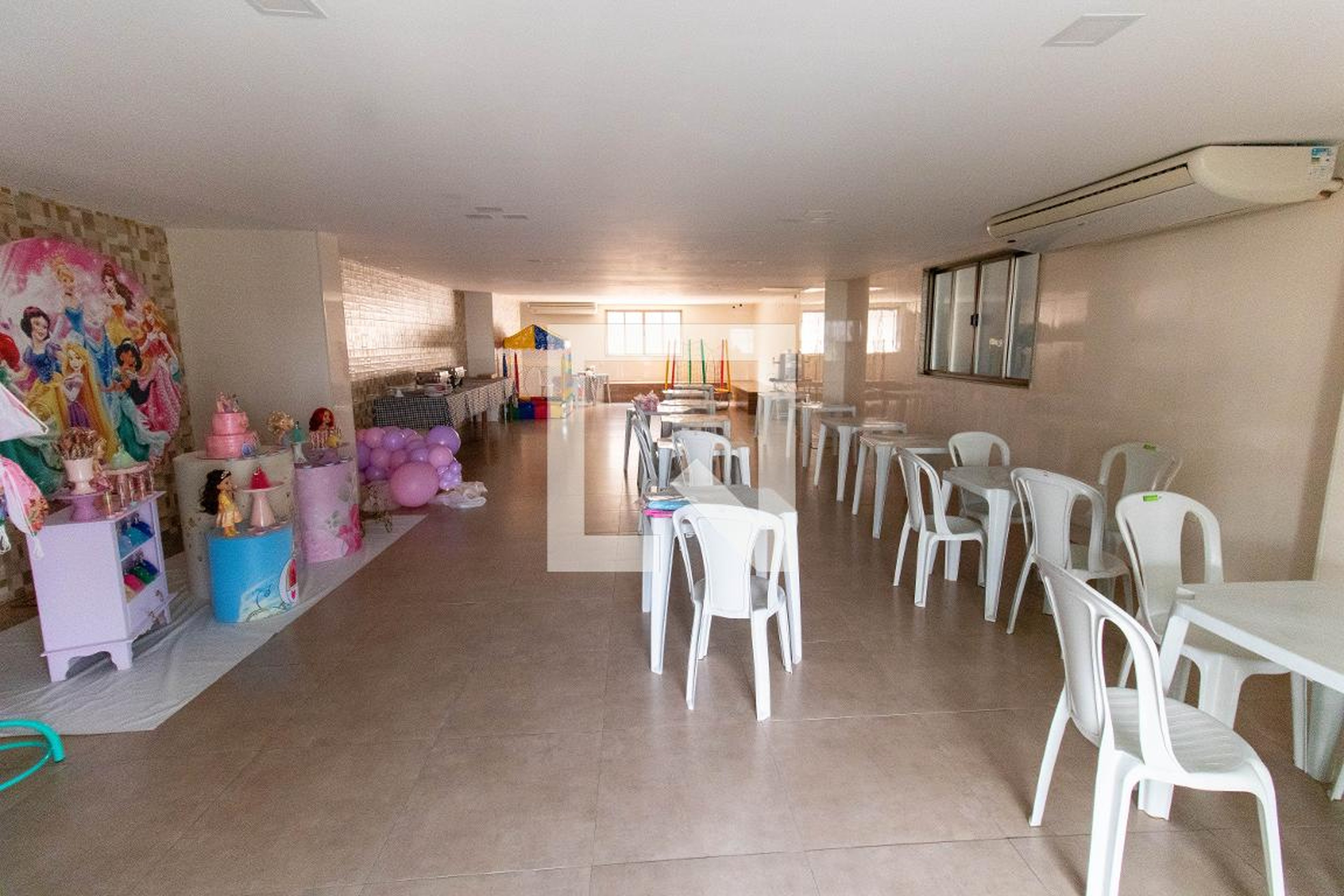 Área comum - Lord Byron