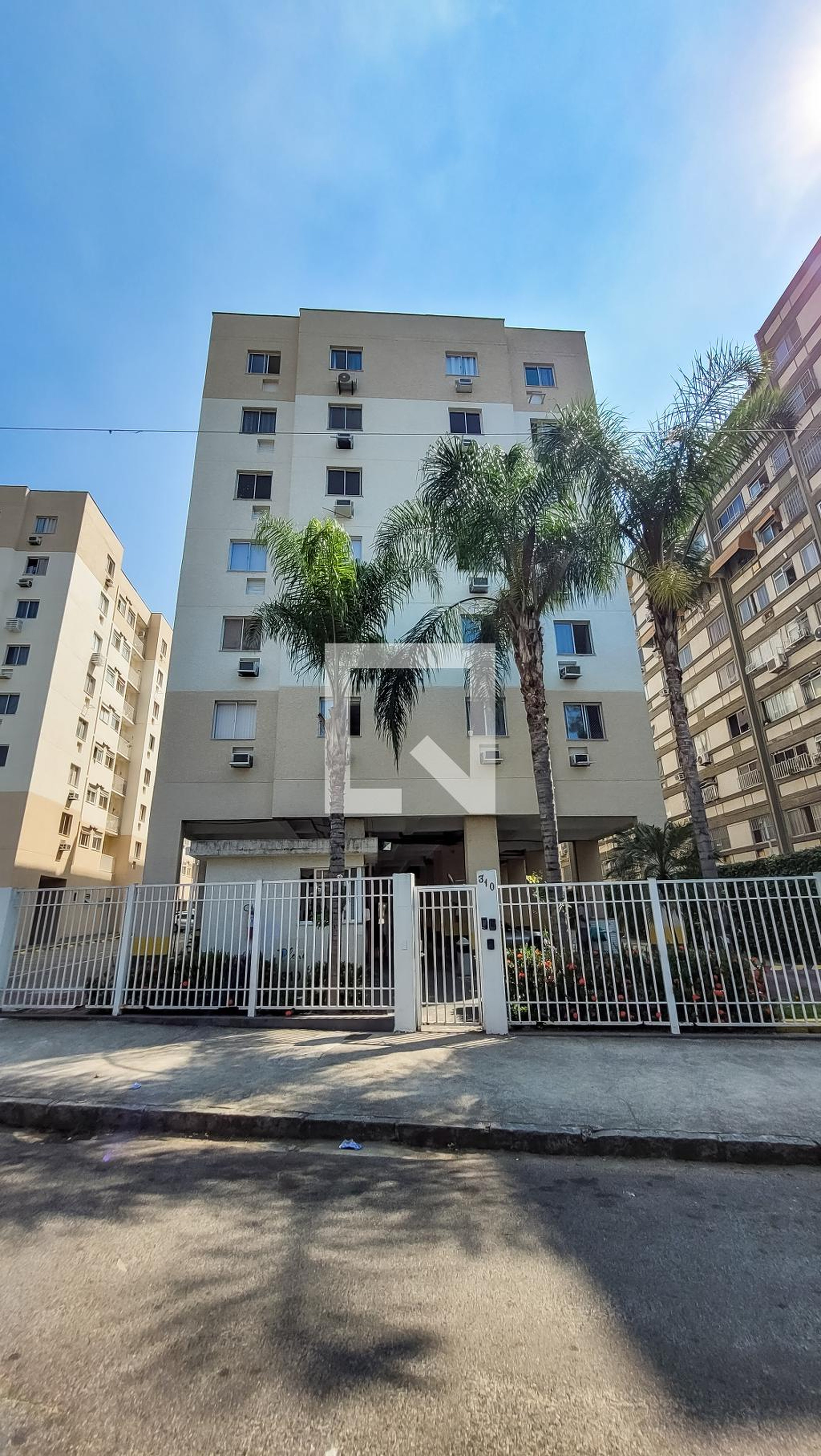 Fachada do Condomínio Condomínio Pleno