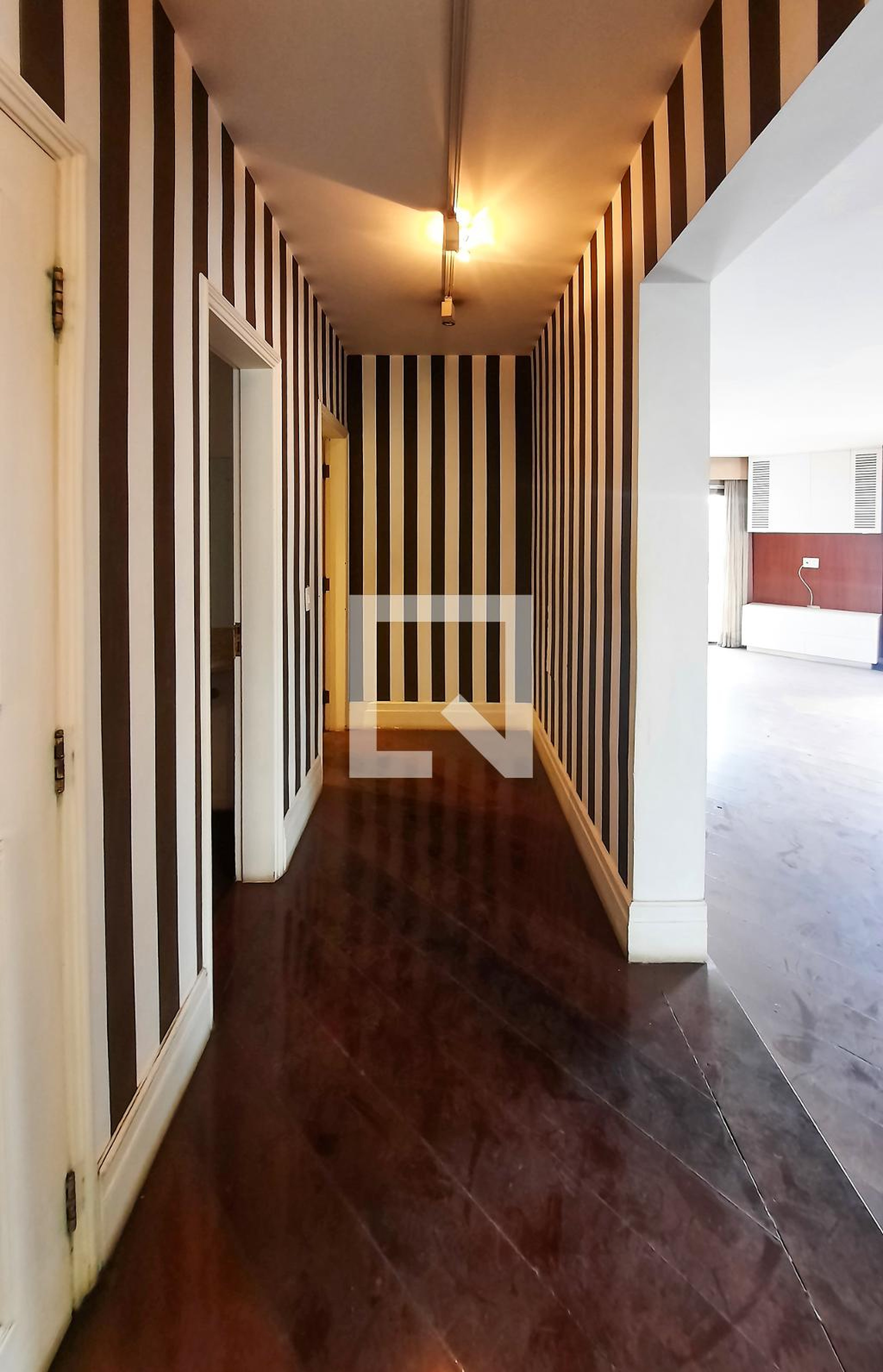 Hall de entrada - Maison Louvre