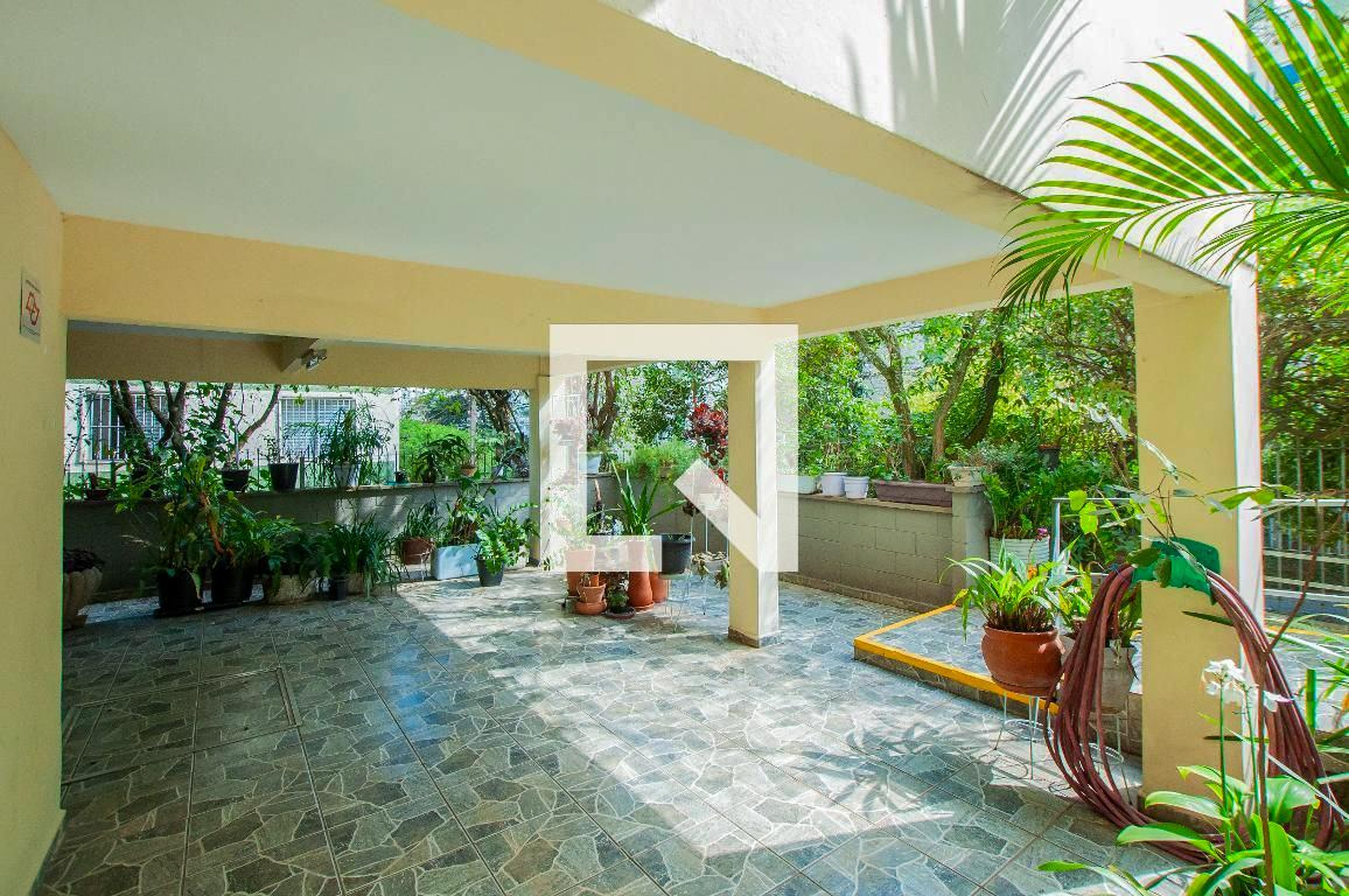 Área Comum - Natingui