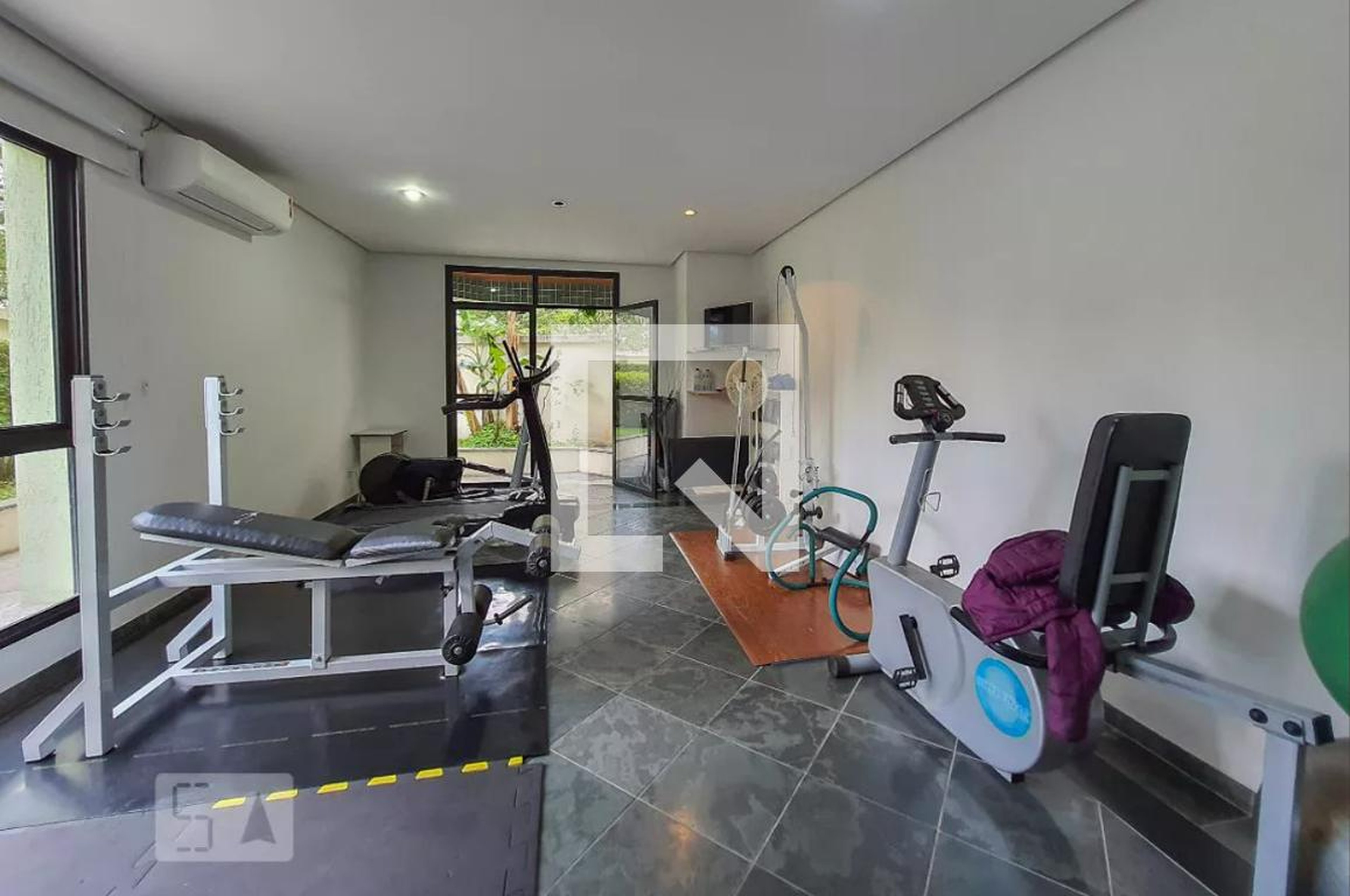 Academia - Ana Alexandrina