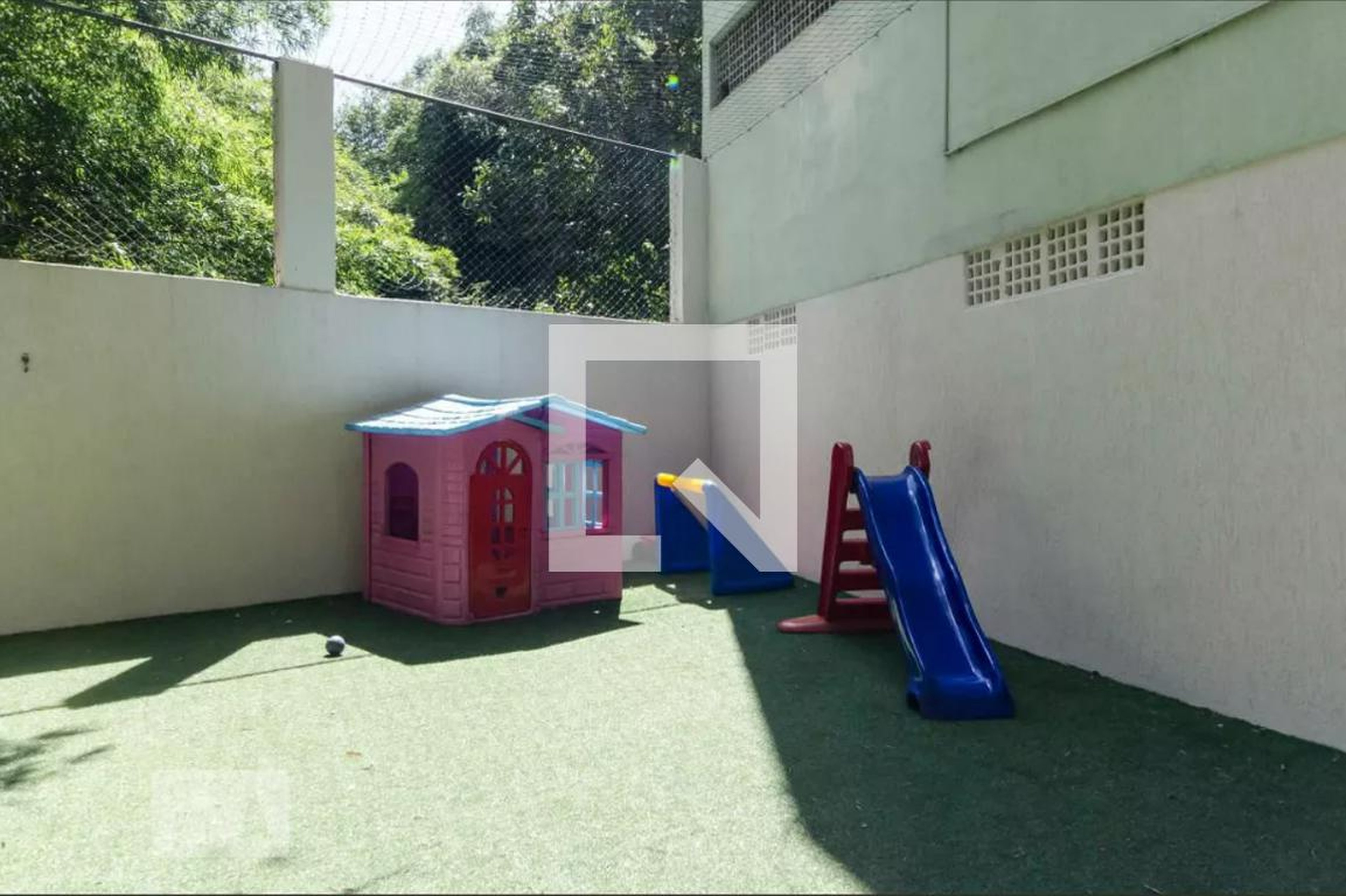 Playground - Ana Alexandrina