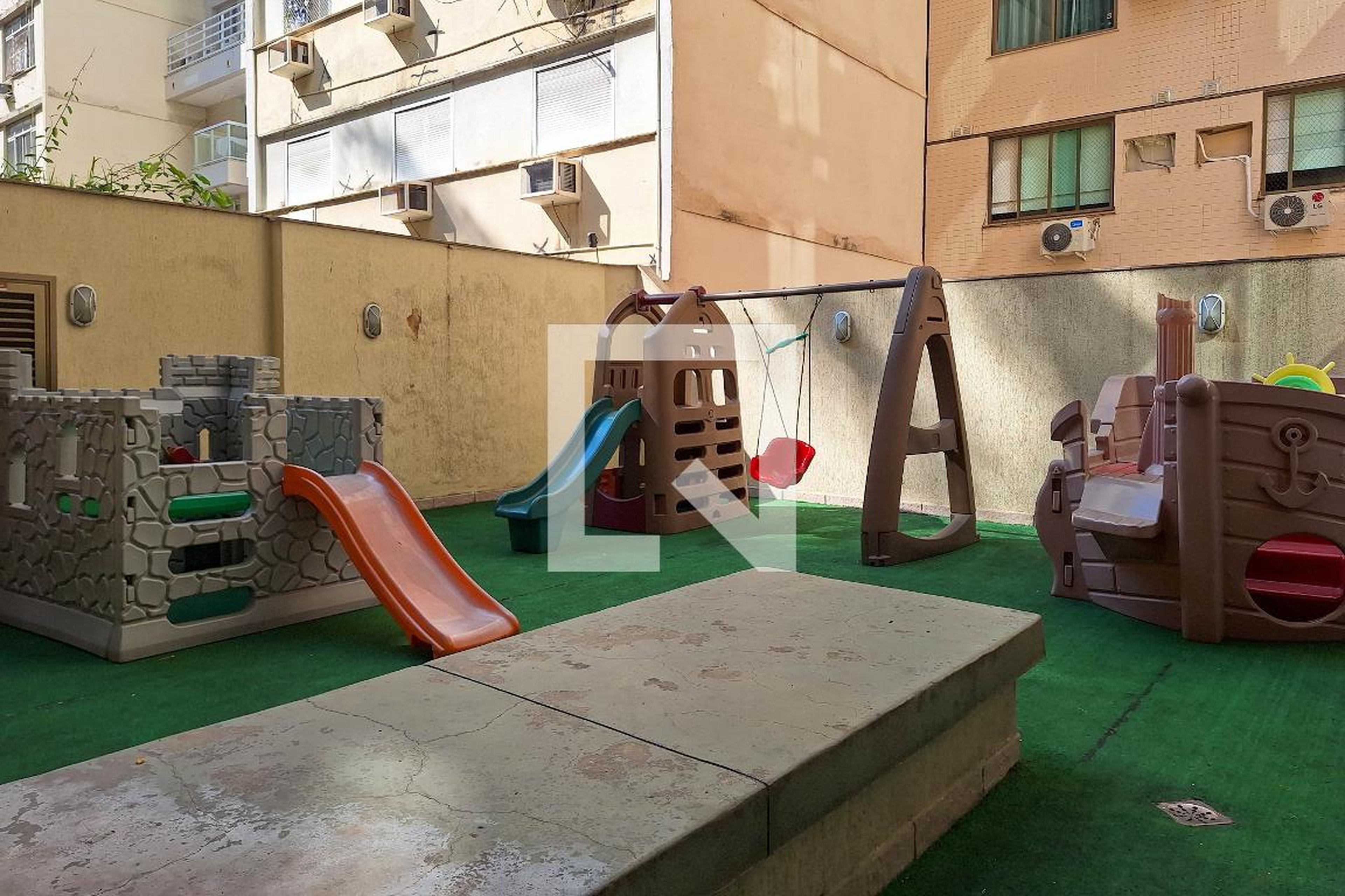 Playground - Pedra de Itapuca