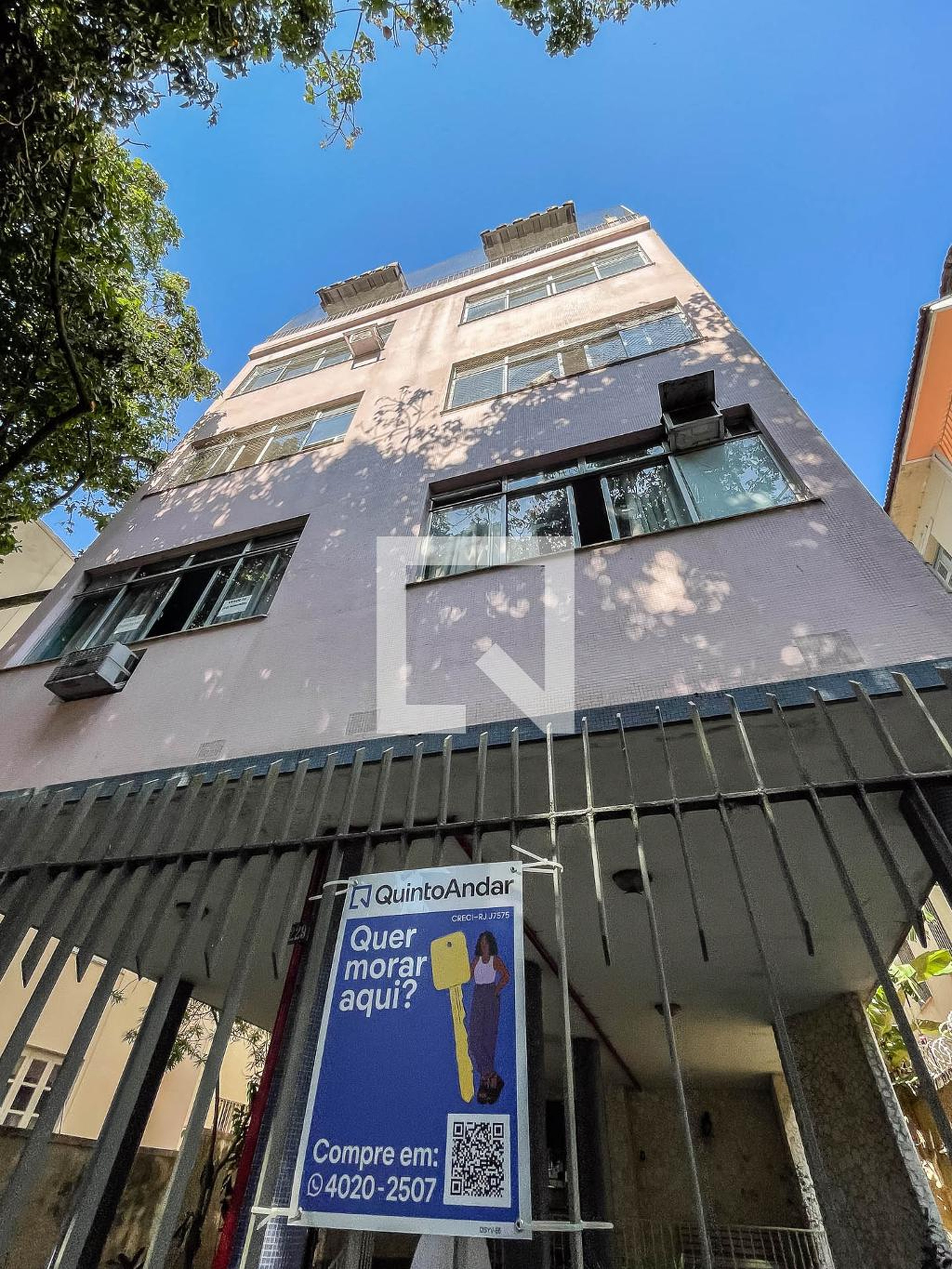 Fachada Condomínio em Rua Citiso, 229