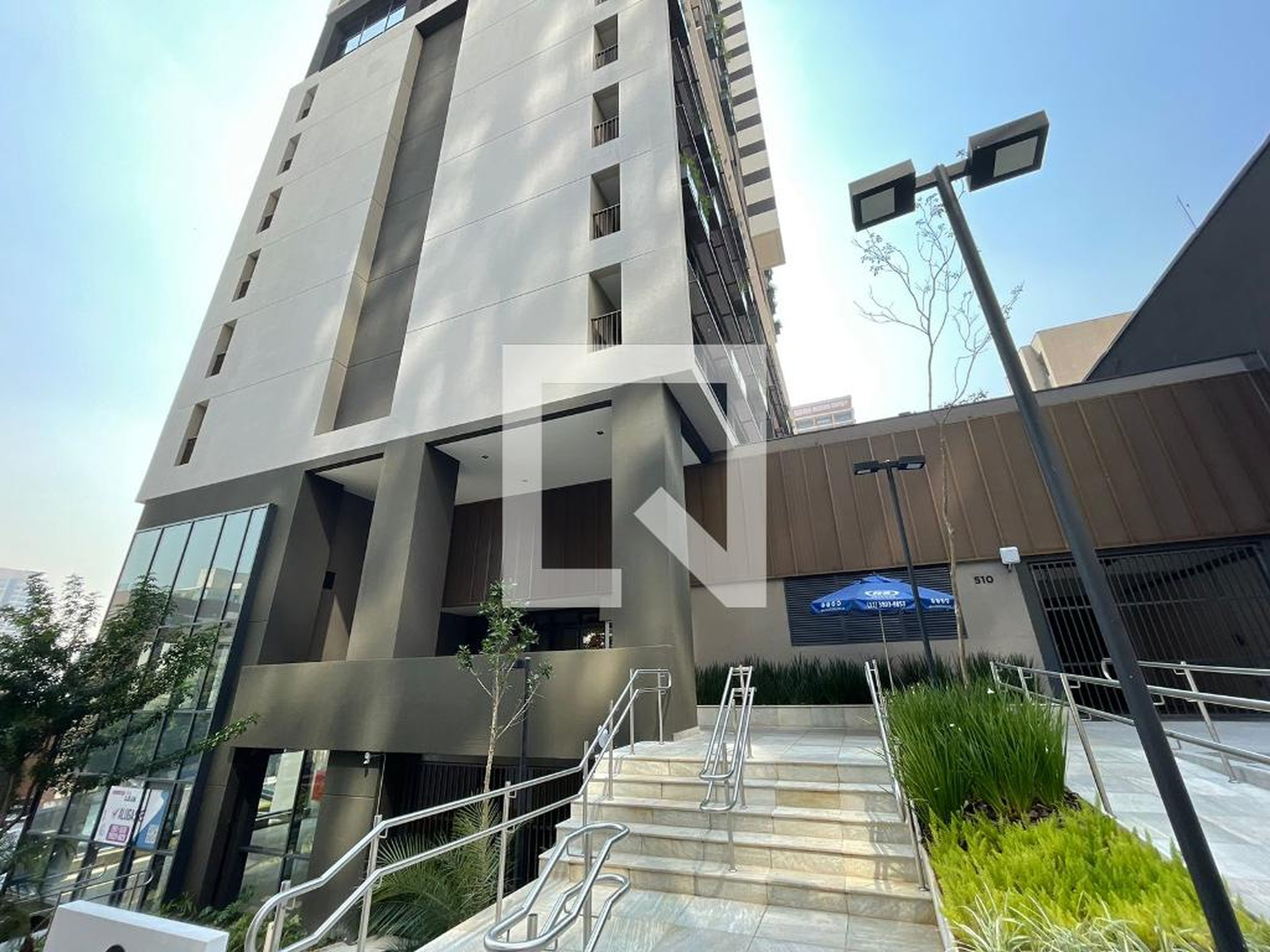 Fachada do Condomínio Condomínio em Rua Ministro Godói, 1159