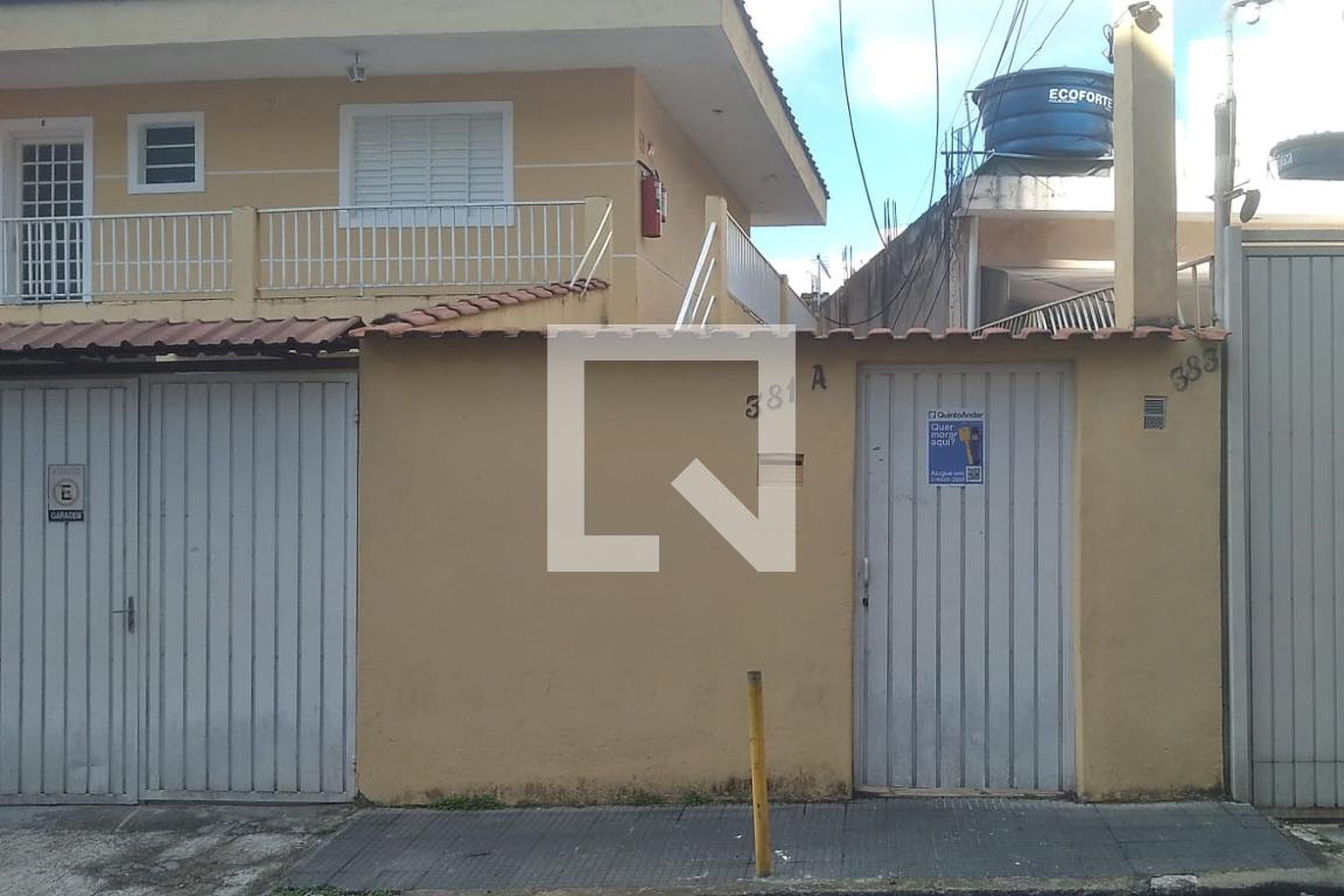 Fachada Condomínio em Rua Alcides Godói, 381