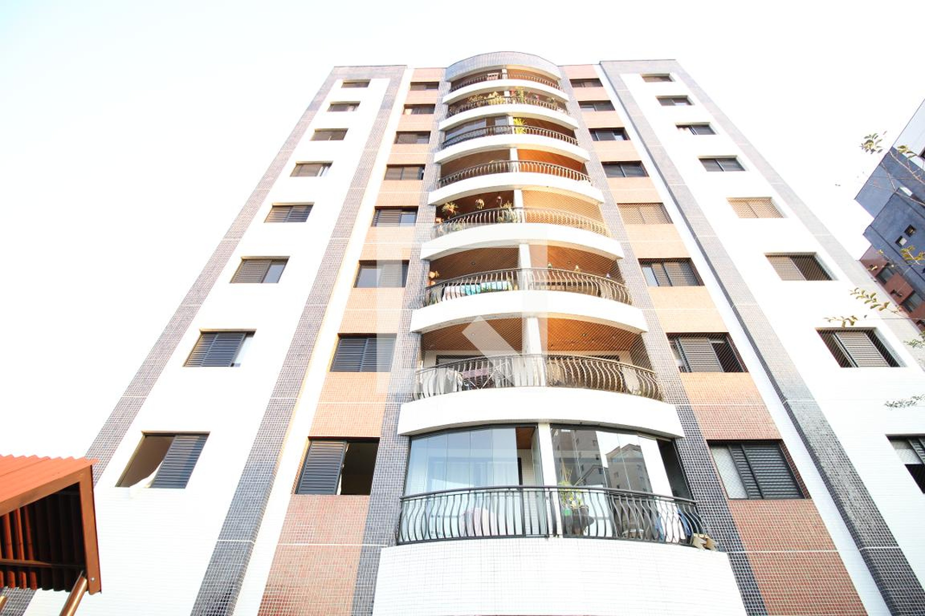 Fachada do Prédio Condomínio Montreaux