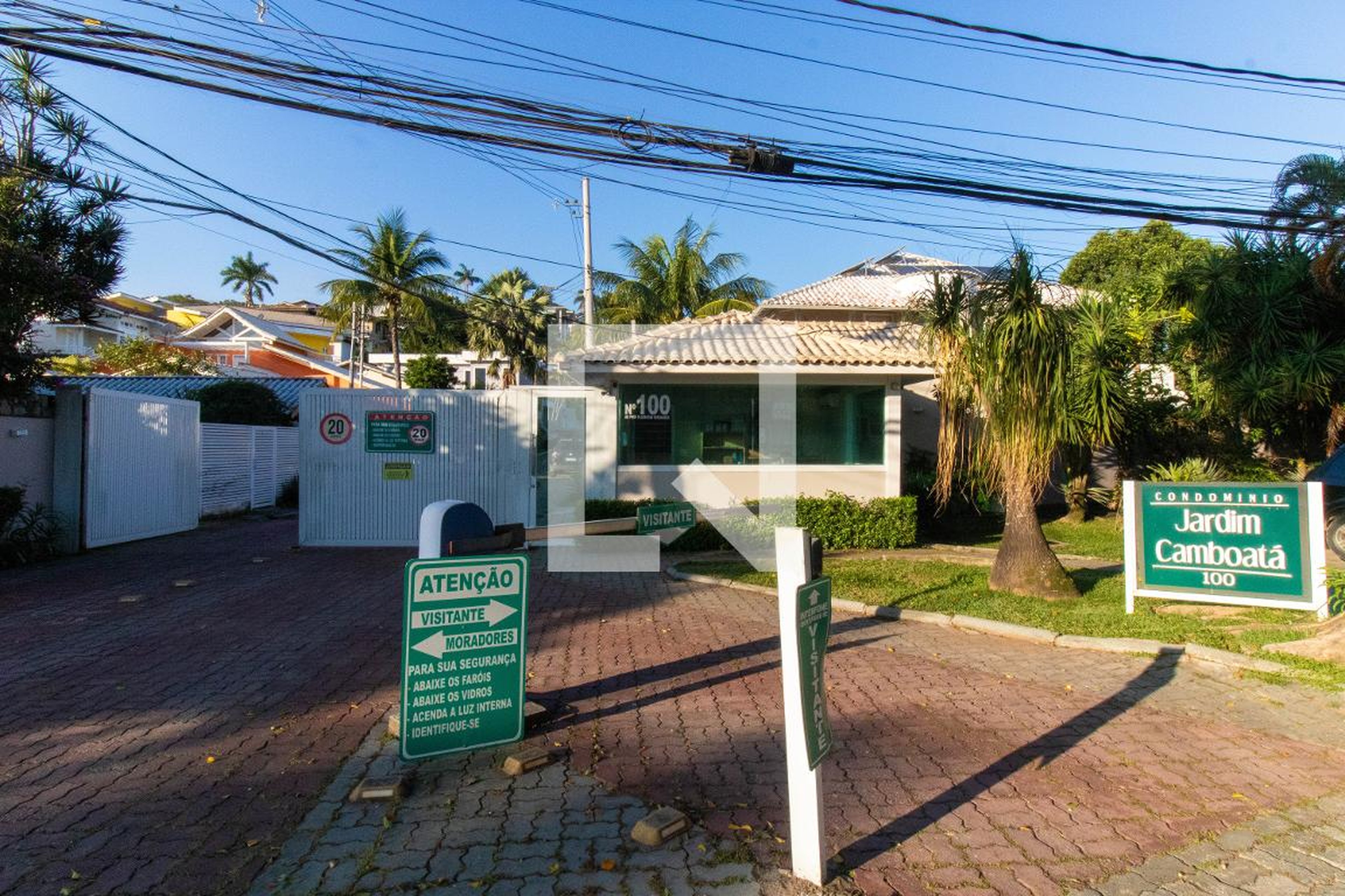 Fachada Condomínio Camboatá Garden 1