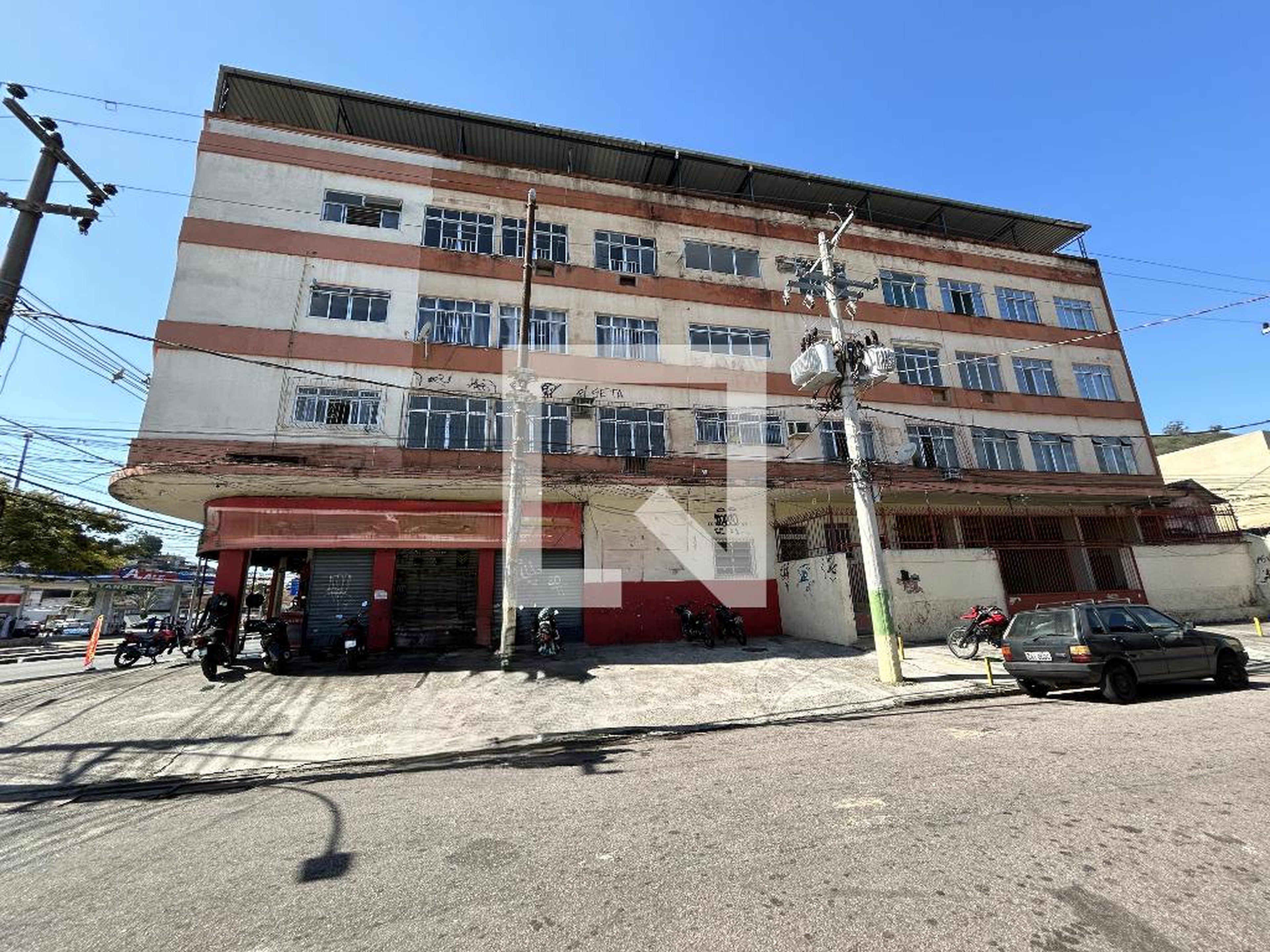 Fachada do Prédio Condomínio em Rua Mano Décio da Viola, 41