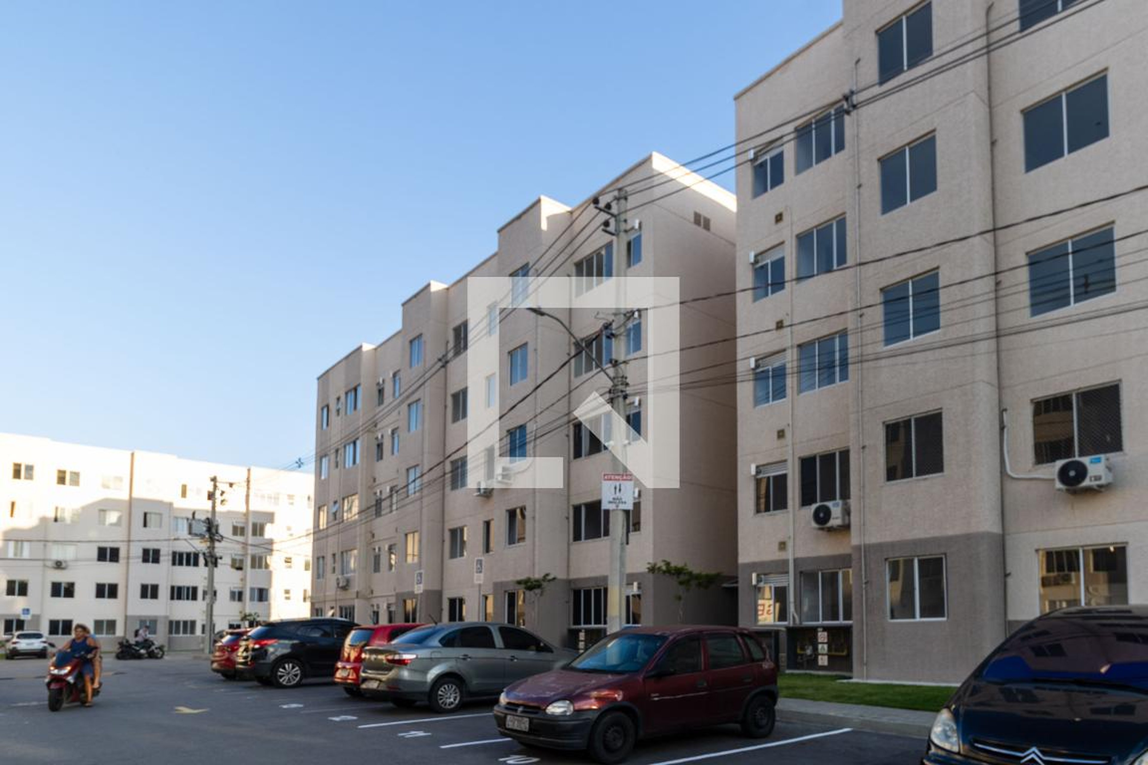 Fachada do Prédio Condomínio em Rua Projetada A, 50