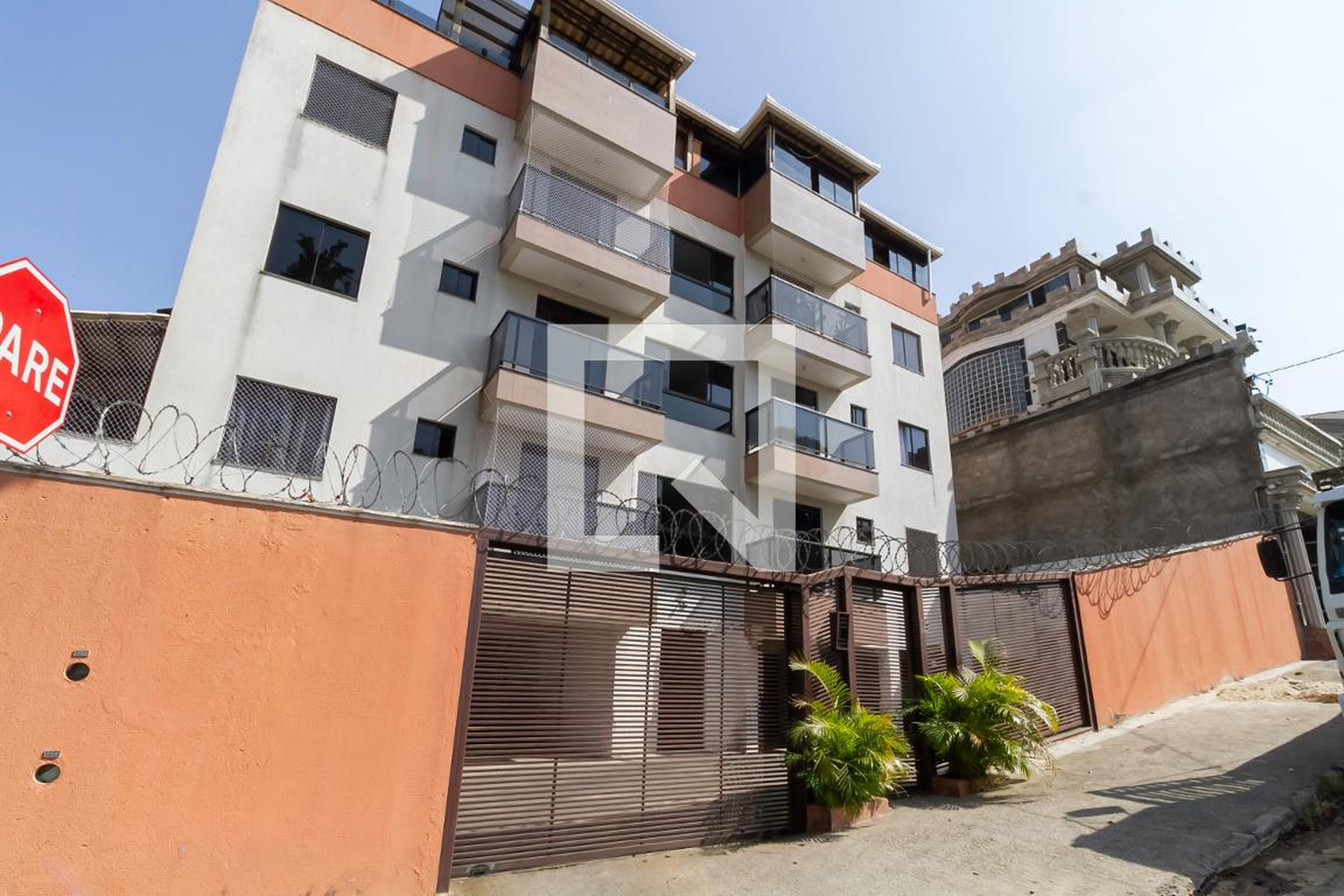 Fachada Edifício Azilda