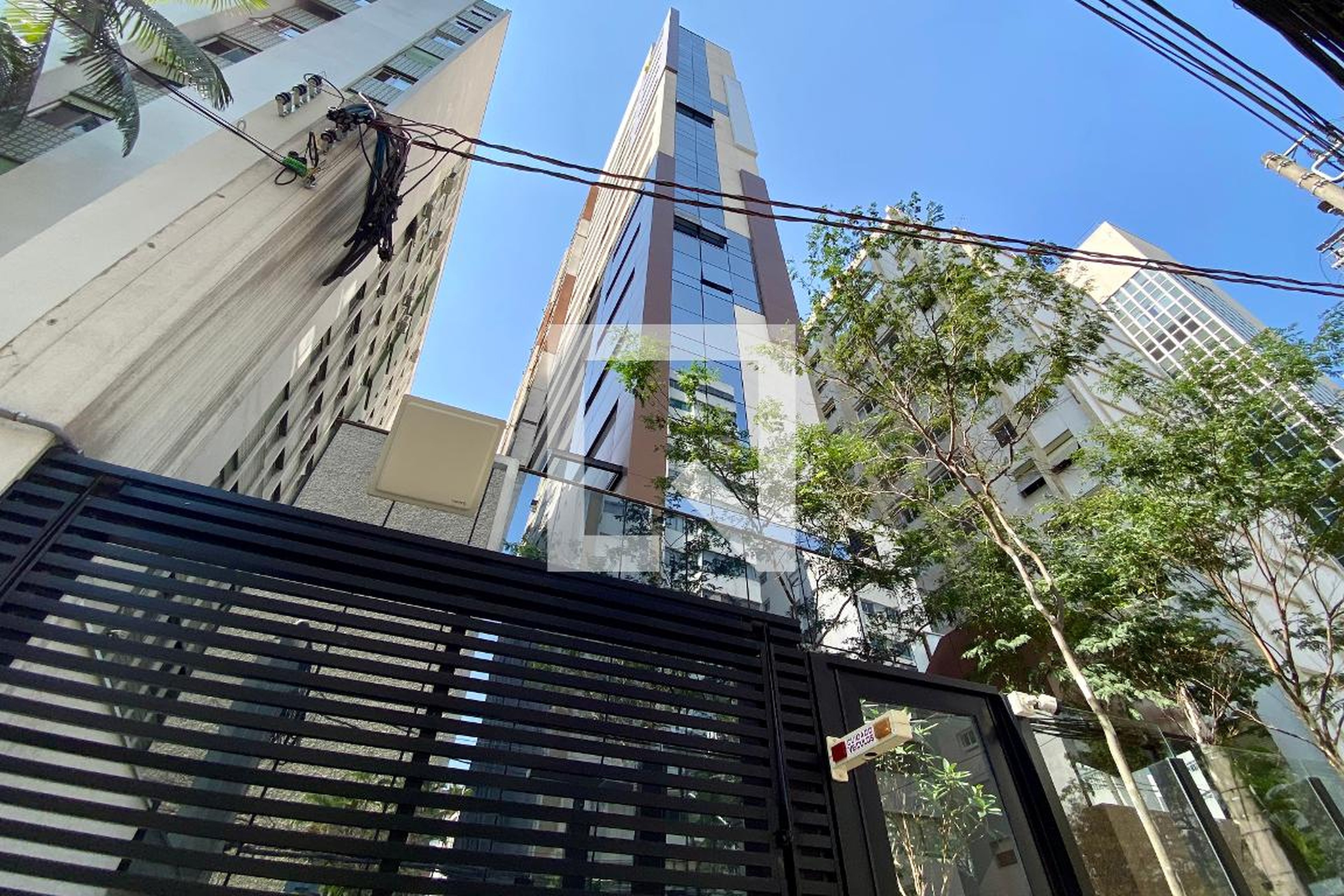 Fachada Condomínio J330