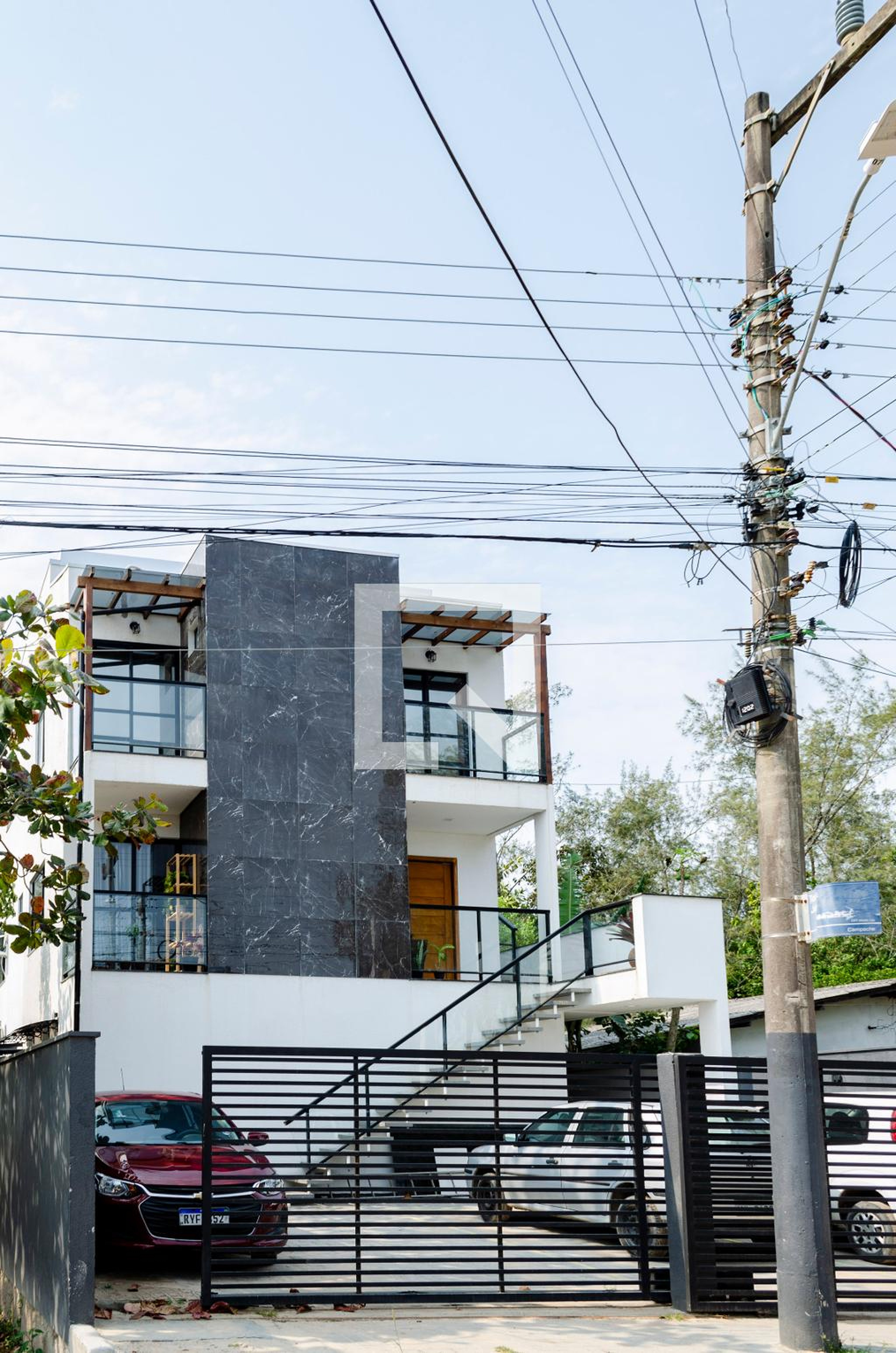 Fachada Condomínio em Rua Aroeira do Campo, 43
