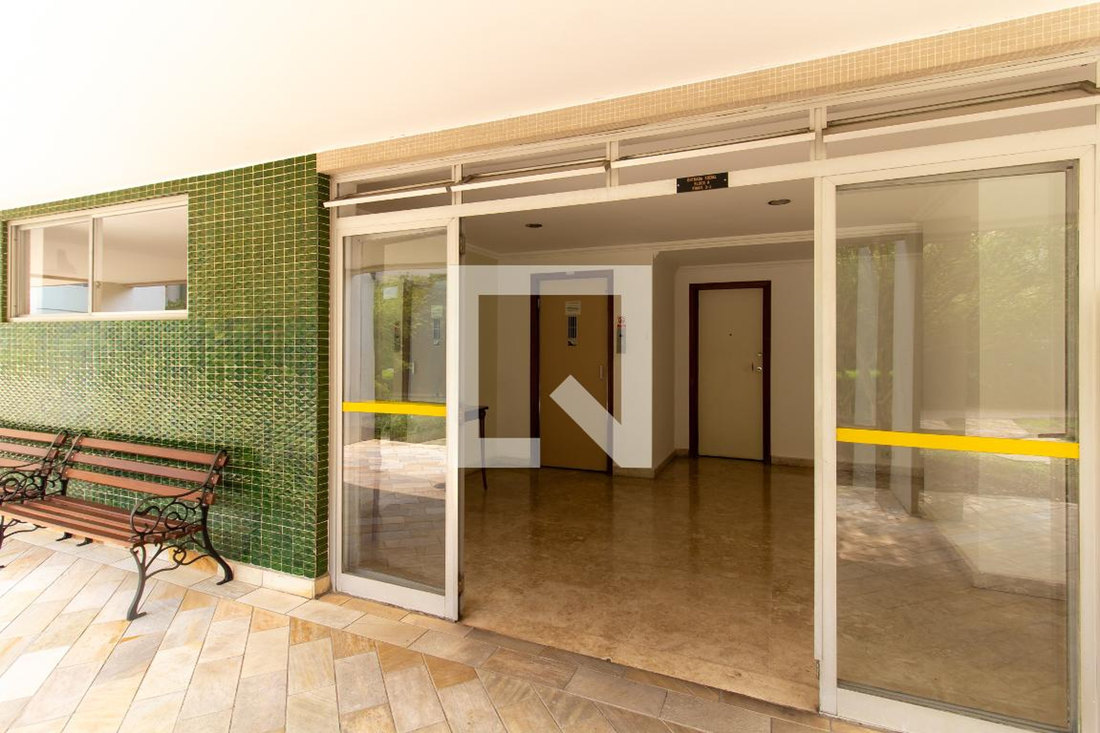 Hall social - Conjunto áreas verdes - Edifício Acacias