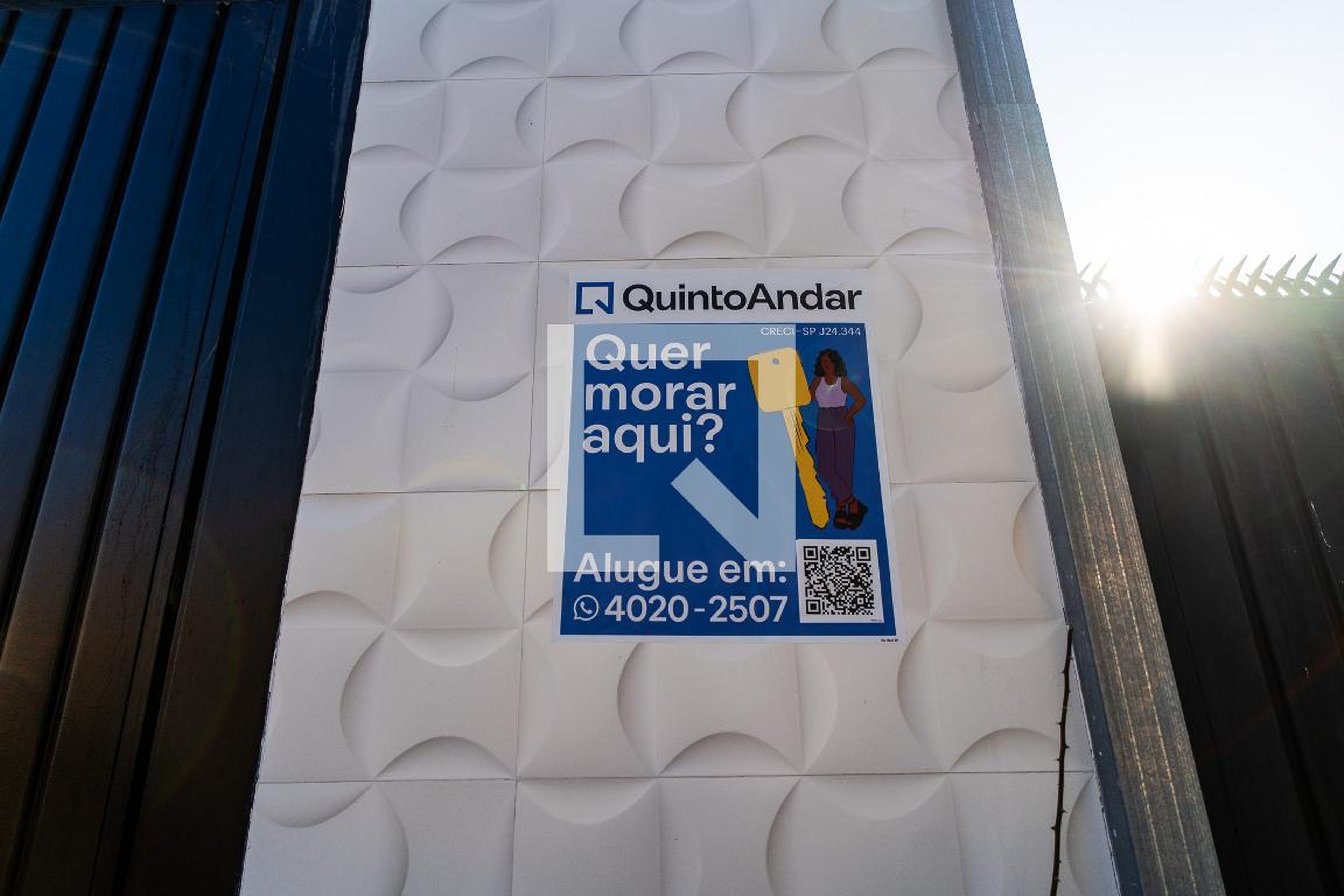 Fachada Condomínio em Rua Doutor Milton Taváres, 285