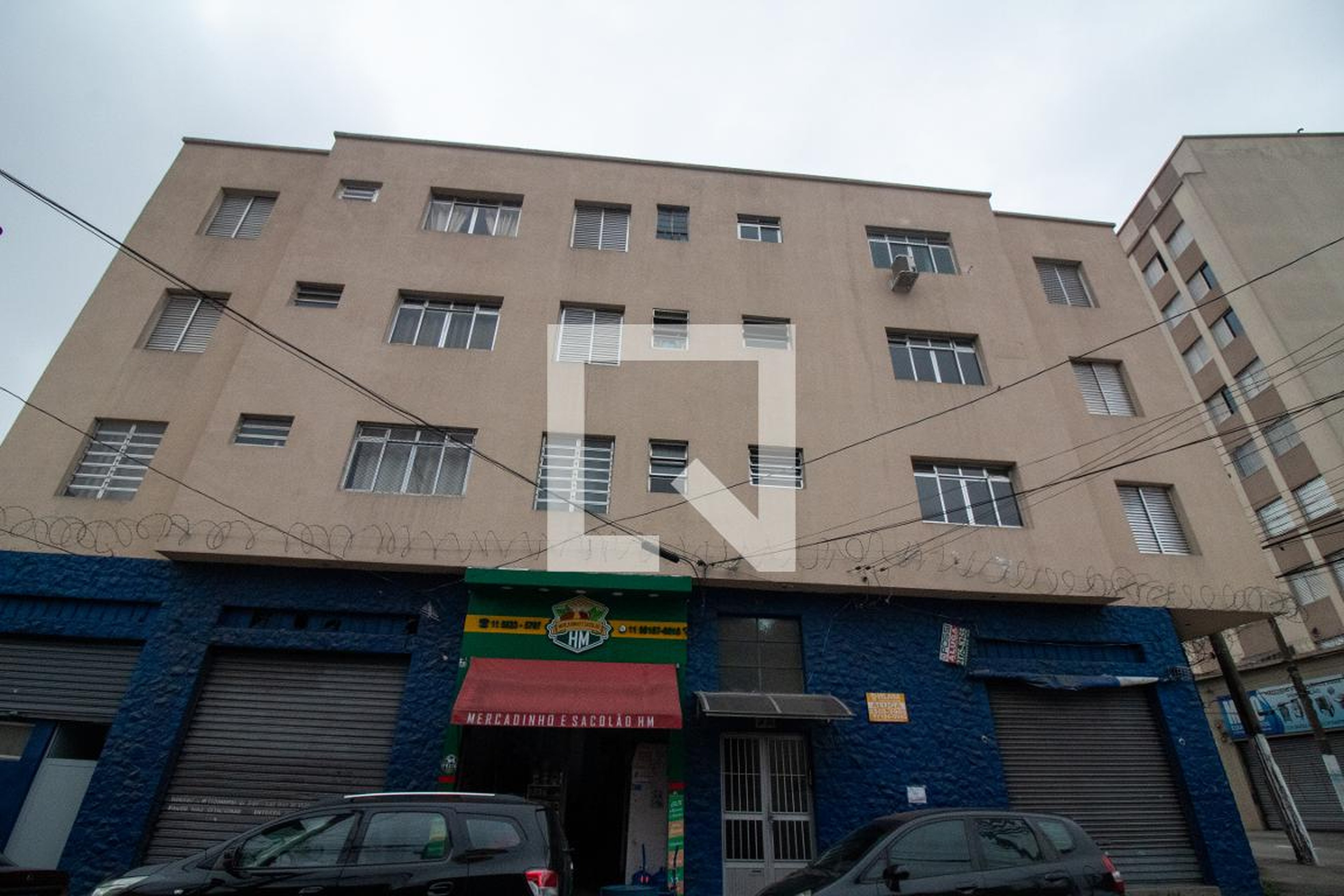 Fachada do Prédio Condomínio em Rua Ângelo Herrero, 22