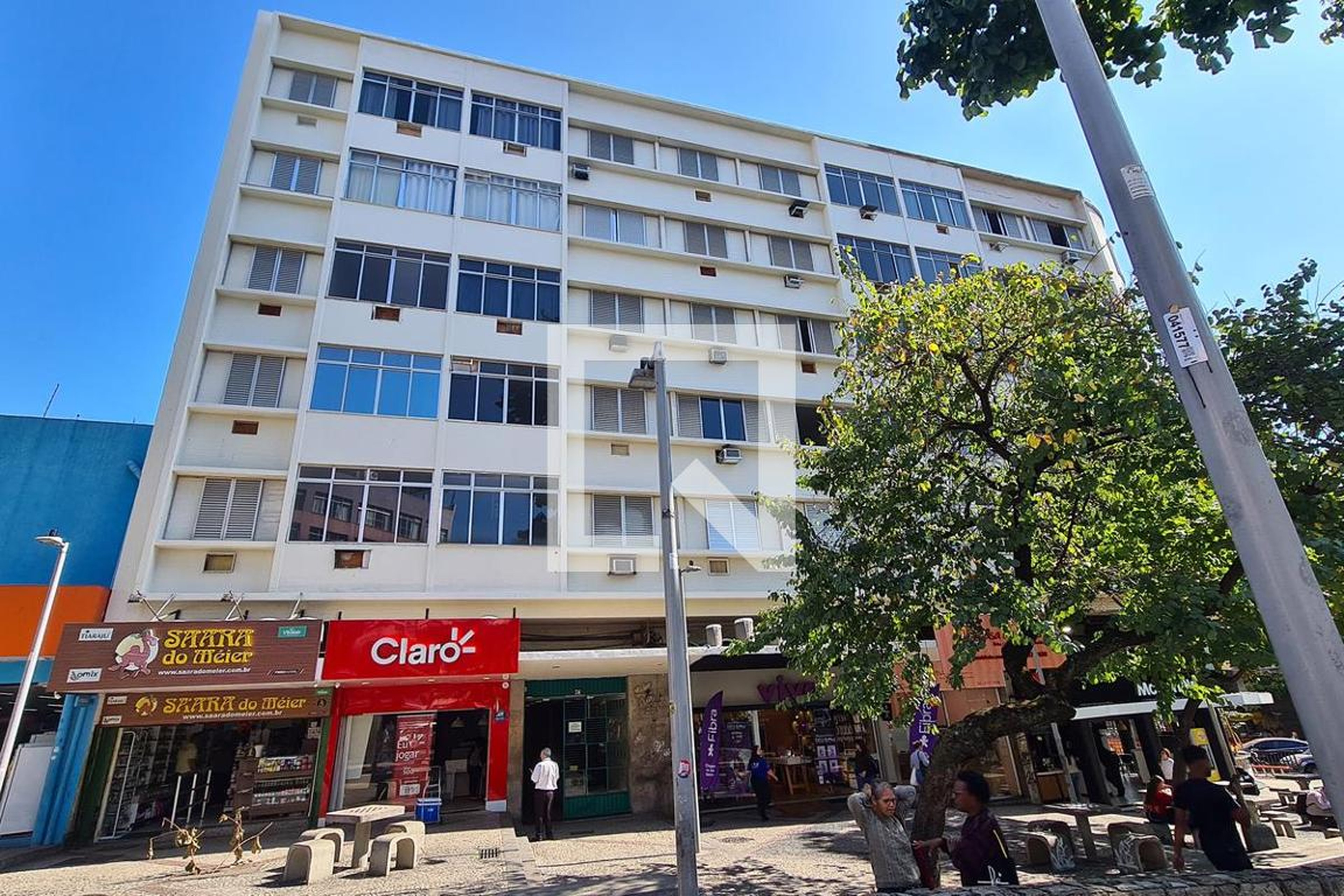 Fachada do Condomínio Edifício Dora